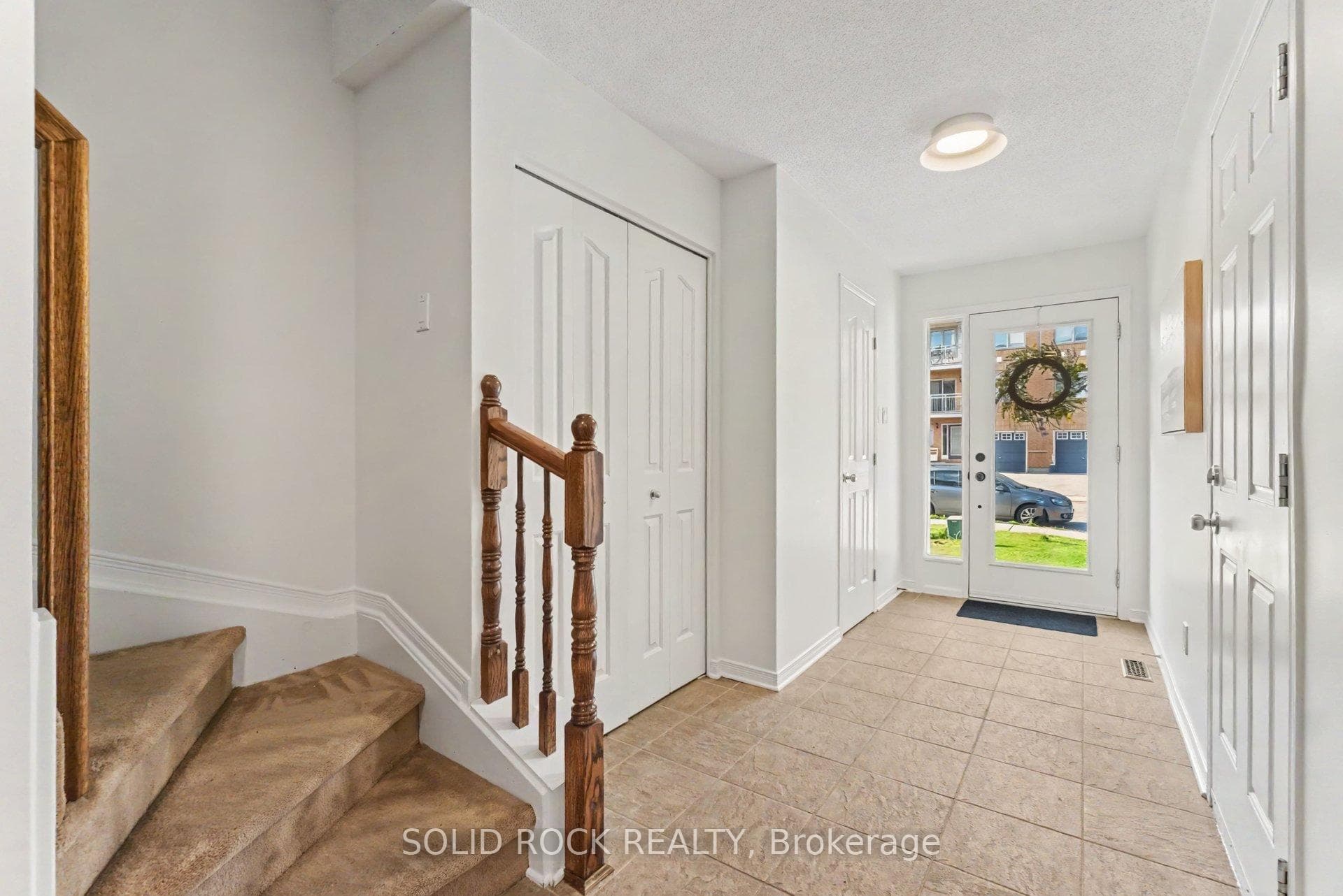369 Citiplace Drive photo 4