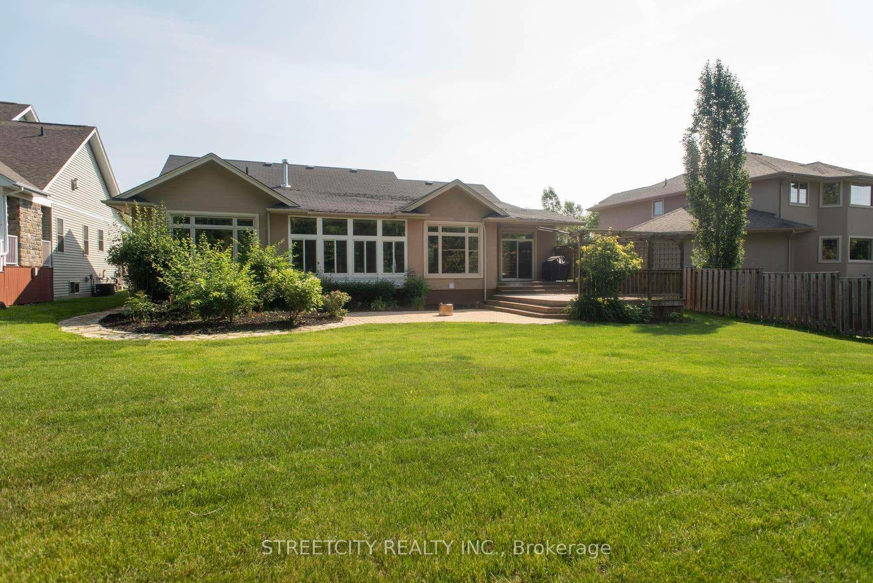 2891 King Georges Park photo 46