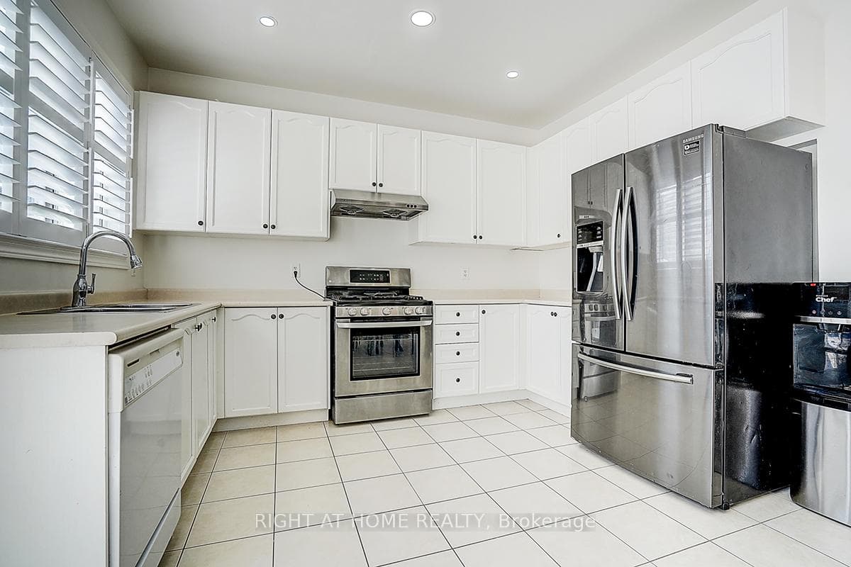 31 Waite Crescent photo 15