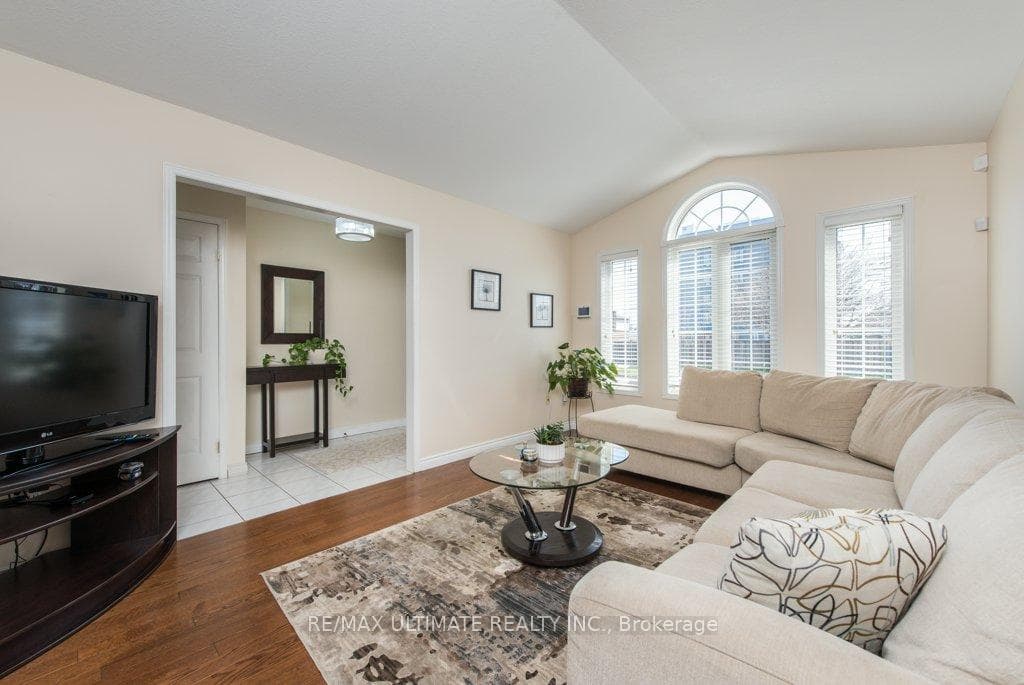148 Fieldway Drive photo 13