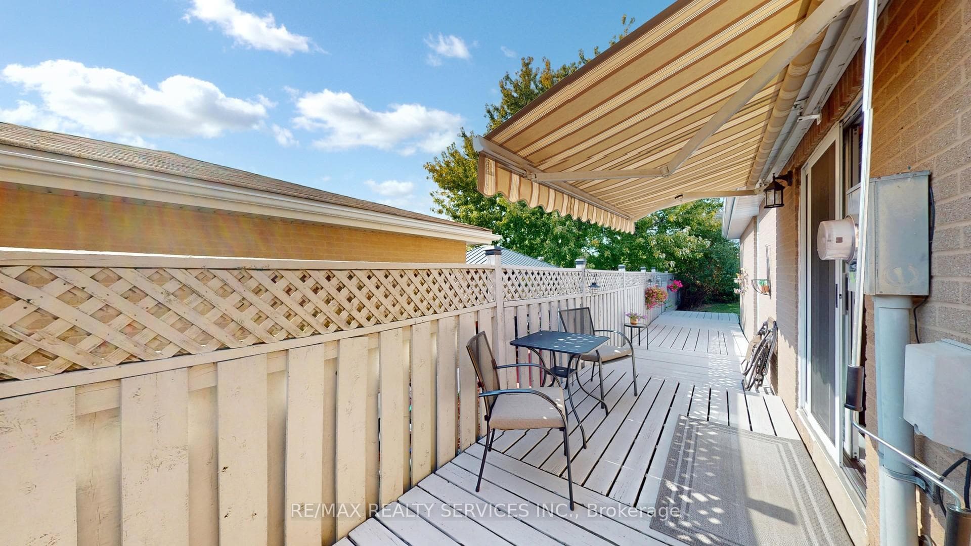 64 Glebe Crescent photo 42