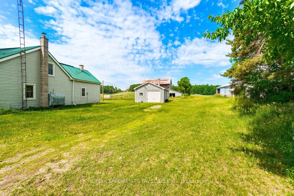 938198 Airport Road photo 46