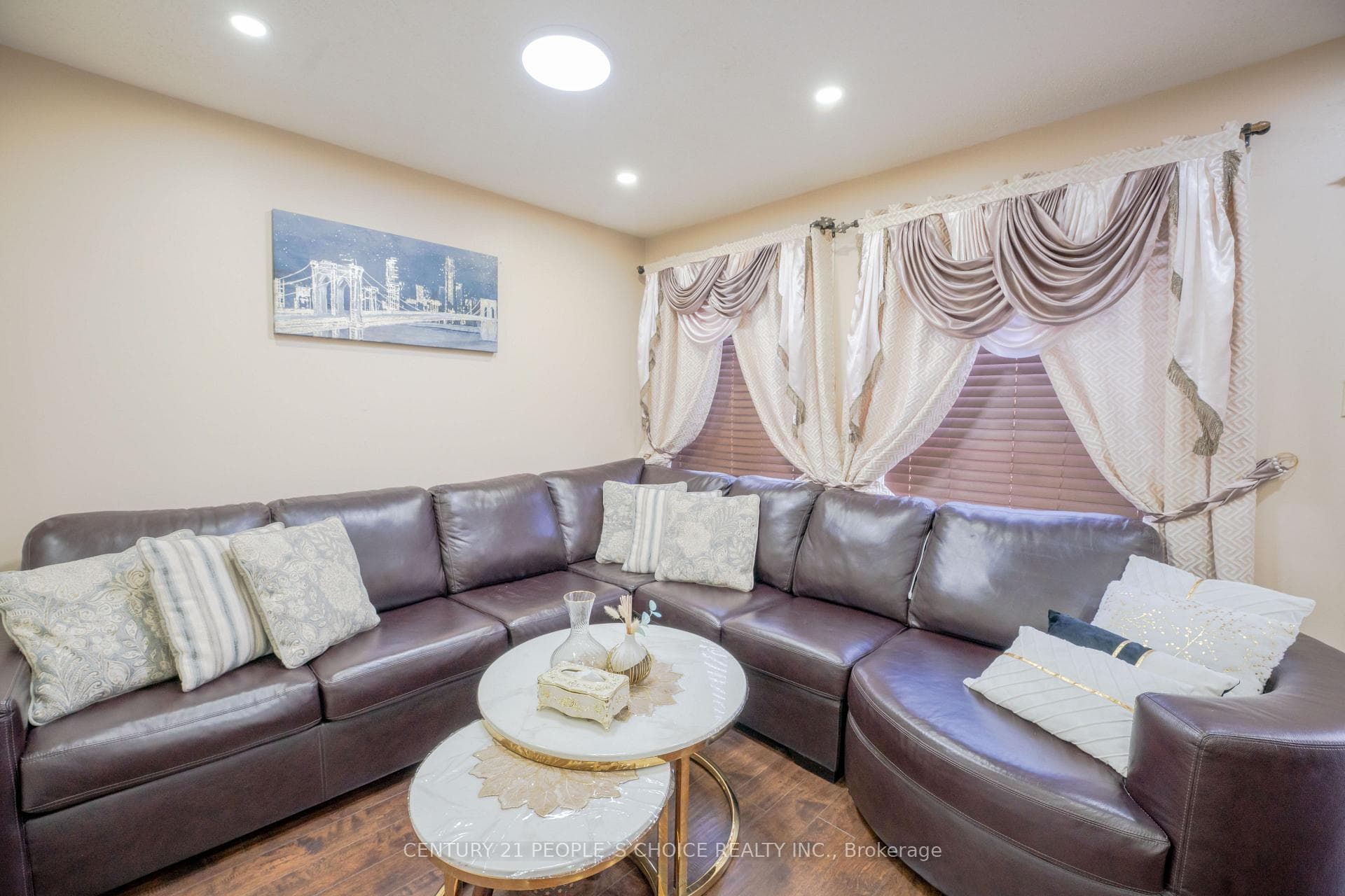 110 Goldenlight Circle photo 9