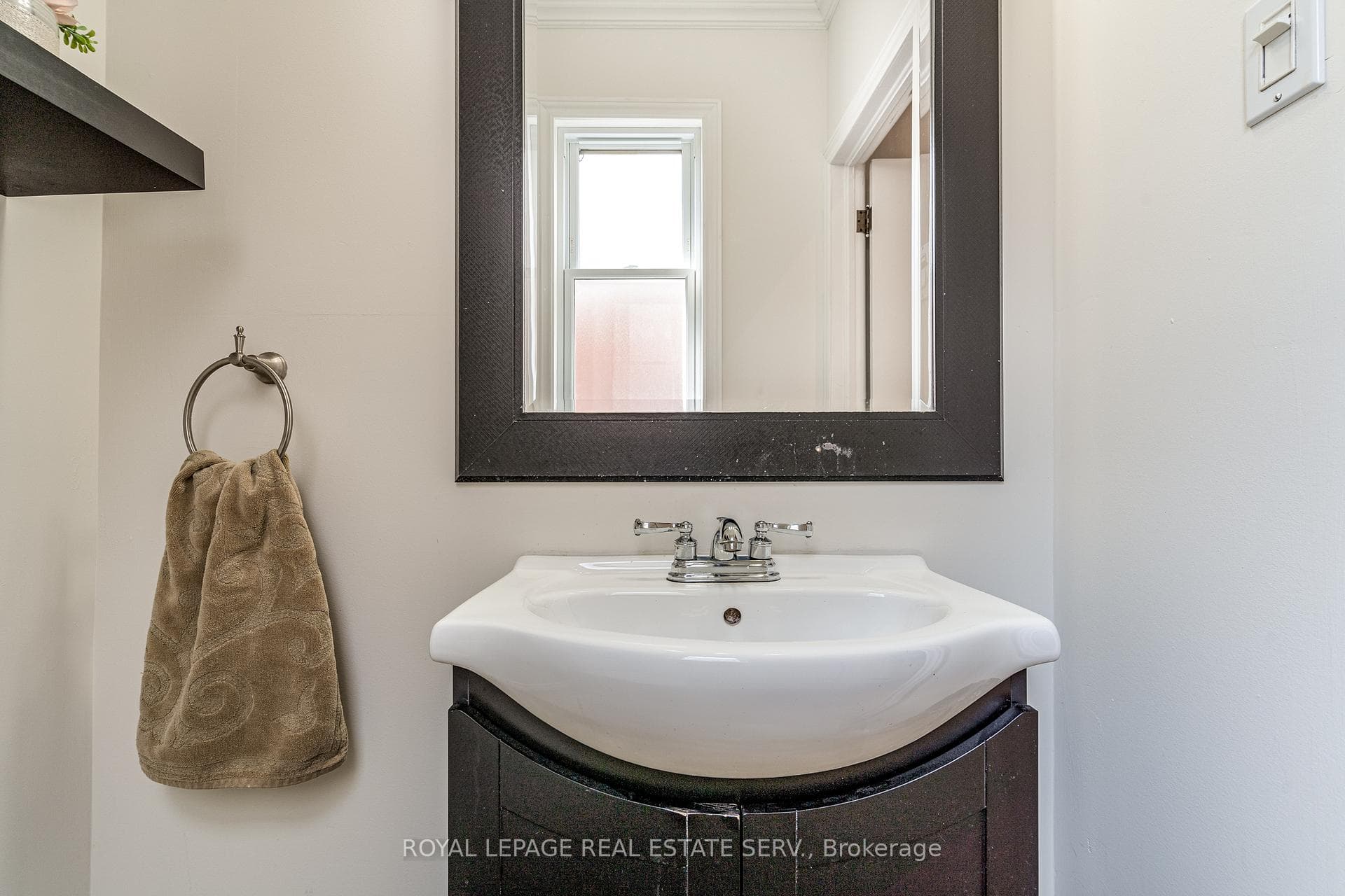130 Kenilworth Avenue photo 9