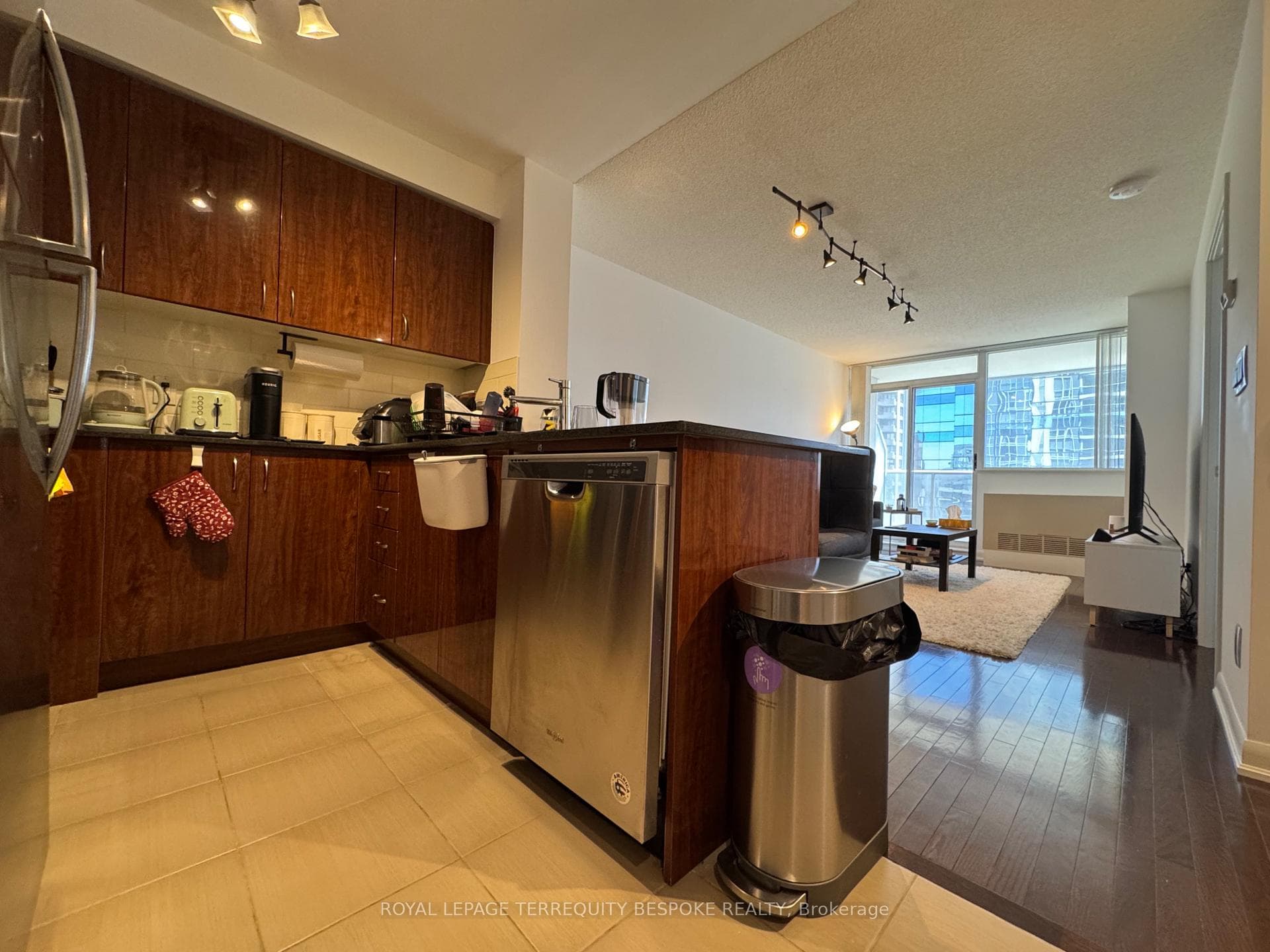 5791 Yonge Street Unit 801 photo 16