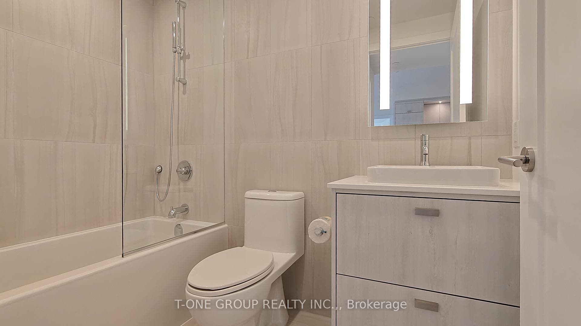 858 Dupont Street Unit 541 photo 9