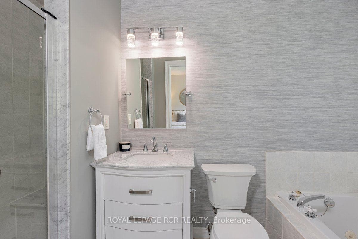 1065 On Bogart Circle photo 17