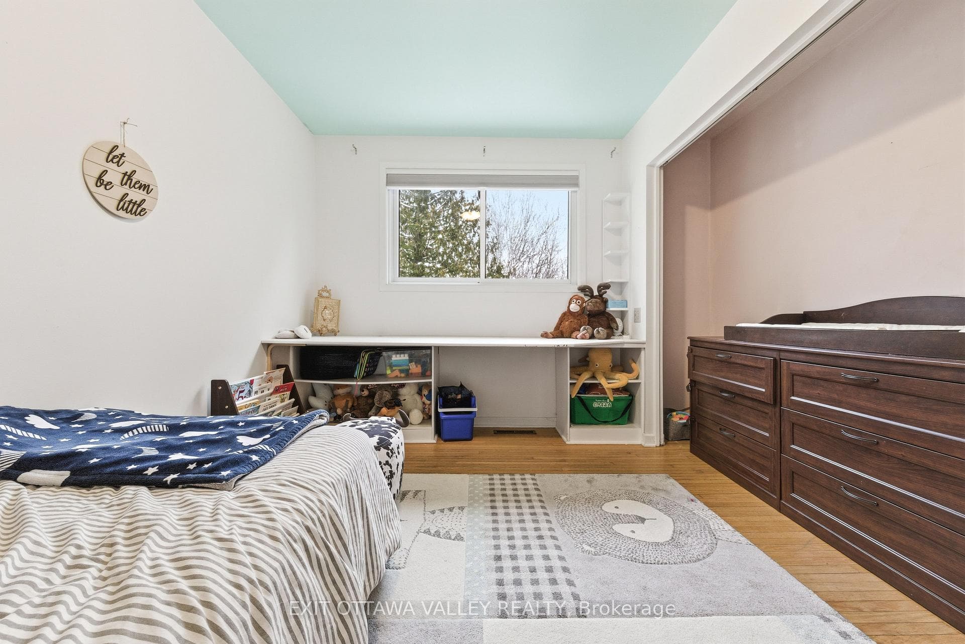 235 Thomas Street photo 34