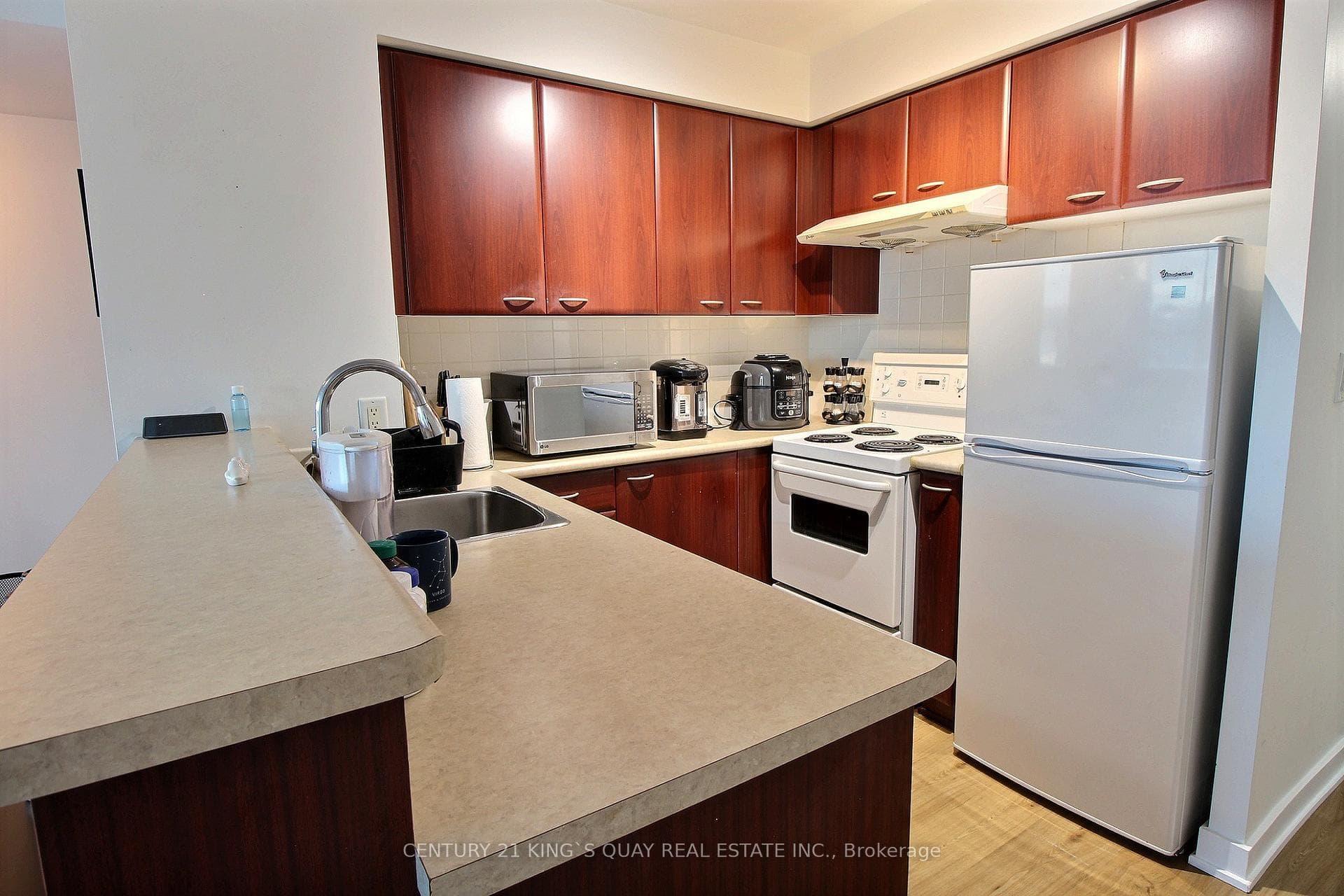 36 Lee Centre Drive Unit 1016 photo 6