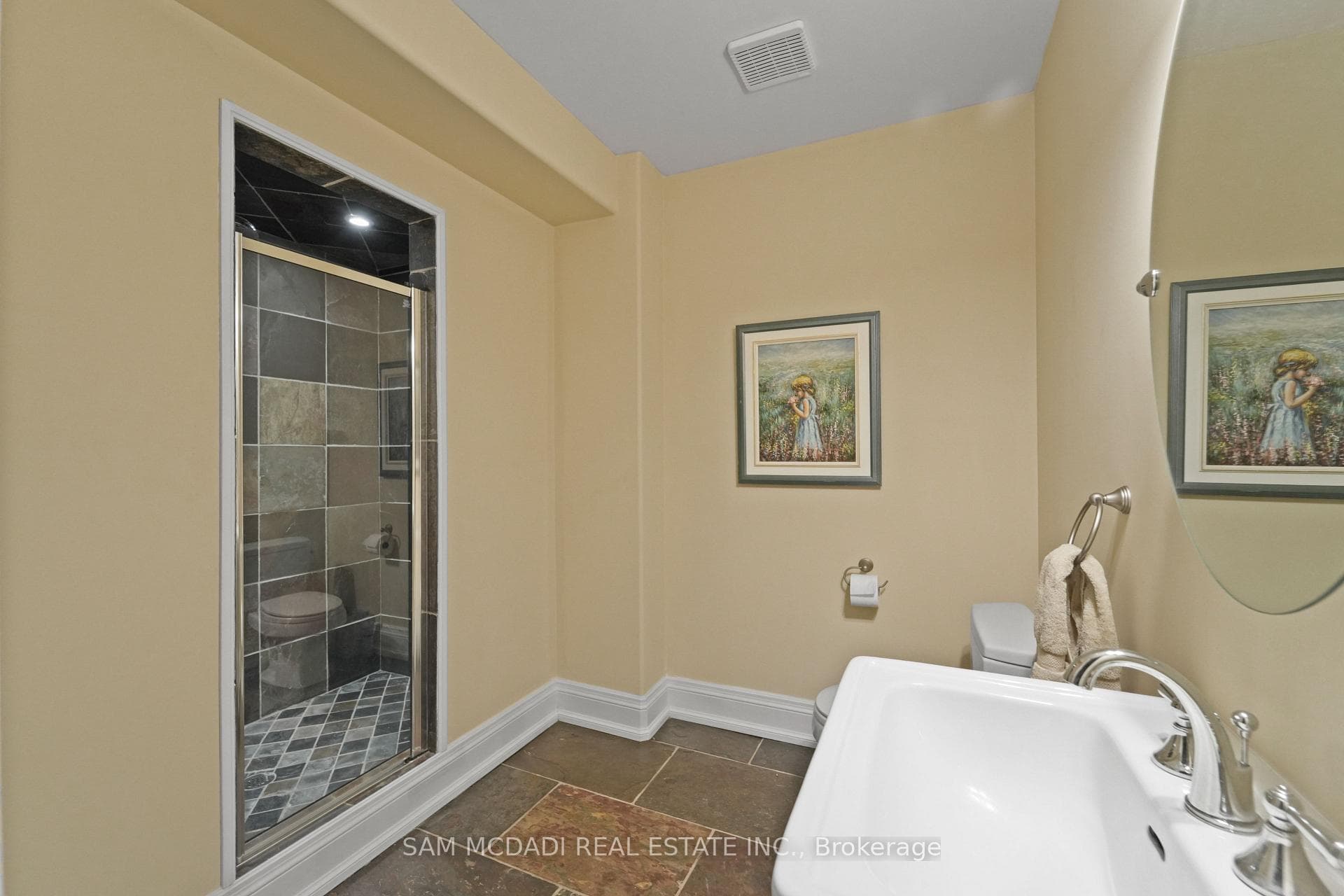 2258 Providence Road photo 34