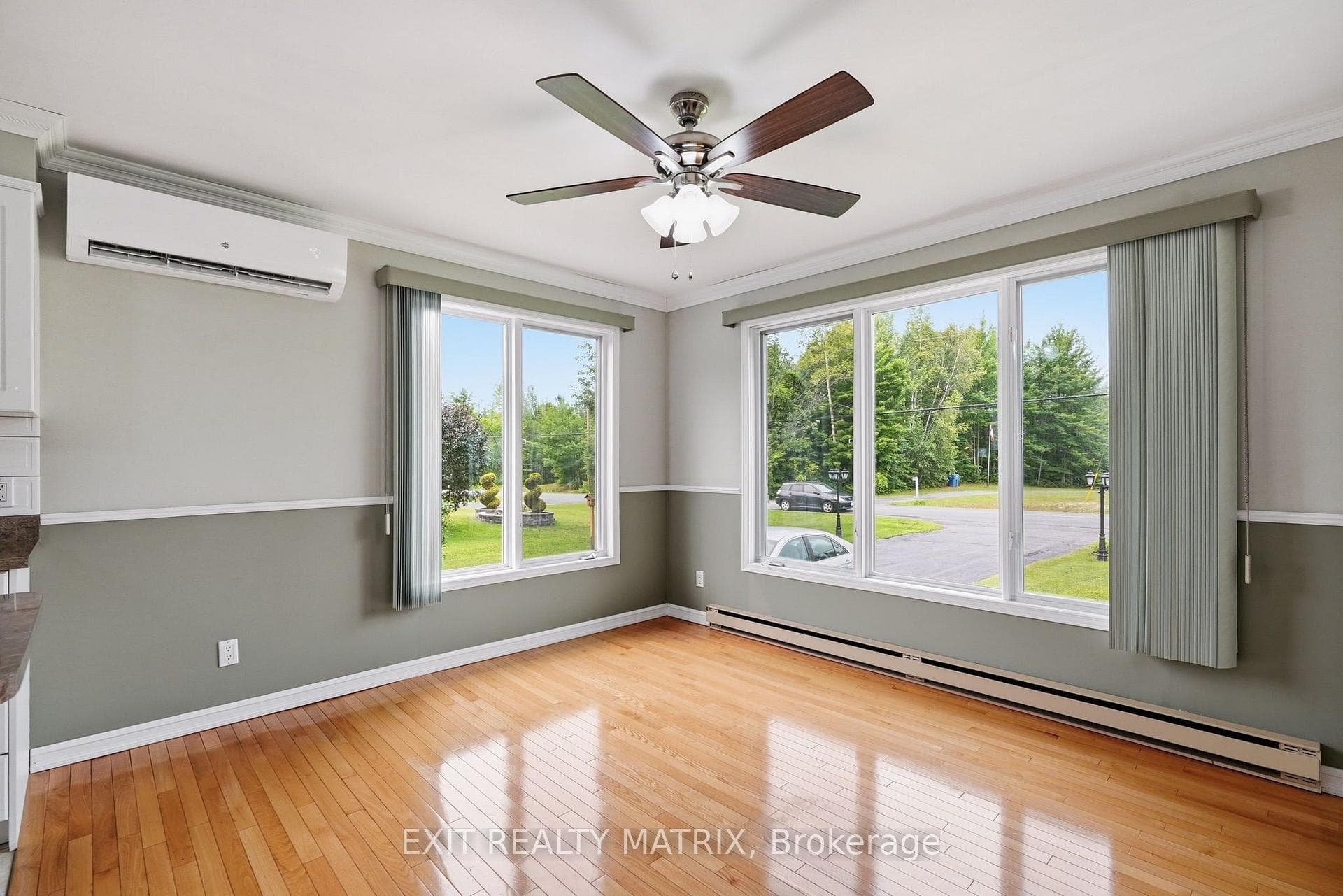 563 Lajeunesse Road photo 7