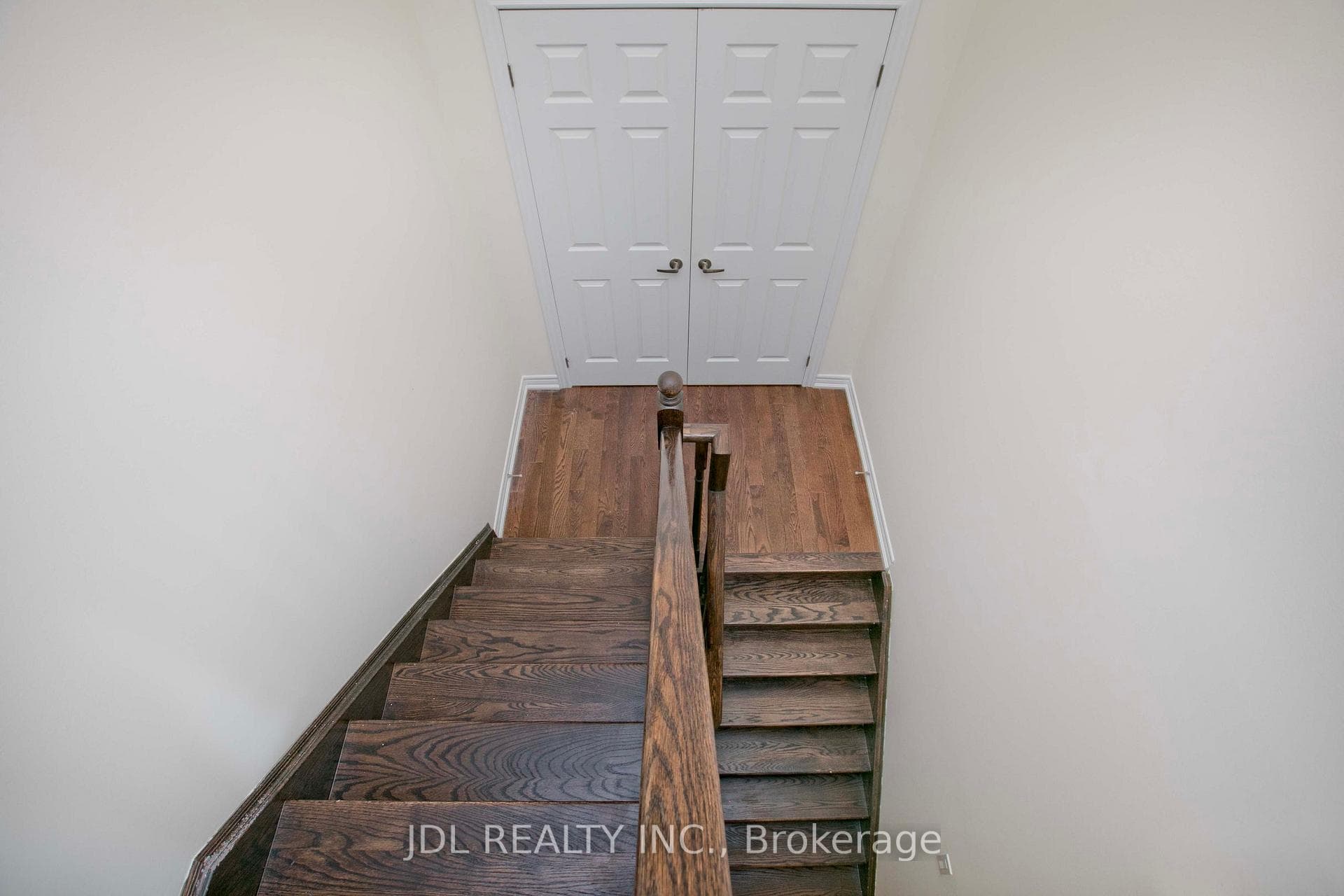 21 Wozniak Crescent photo 16