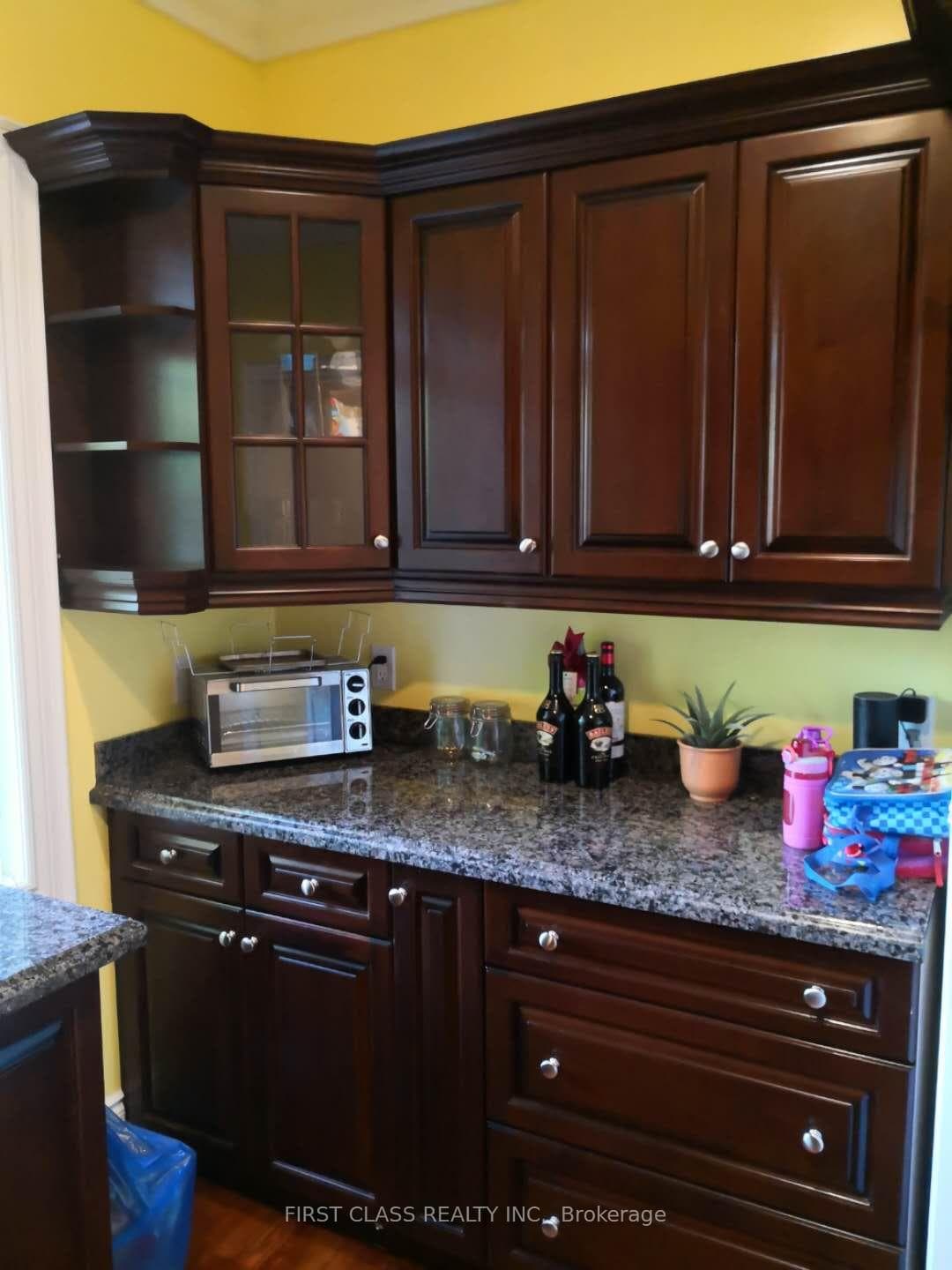 58 Paisley Boulevard Unit F2 photo 7