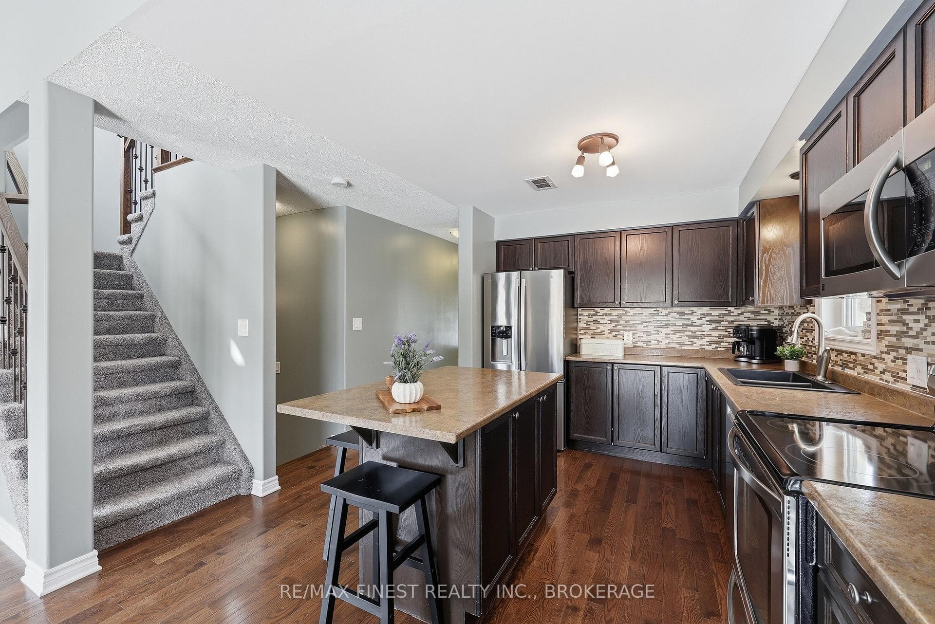 1755 Reginald Bart Drive photo 11
