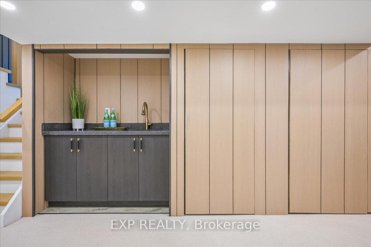 5060 Brady Avenue photo 36