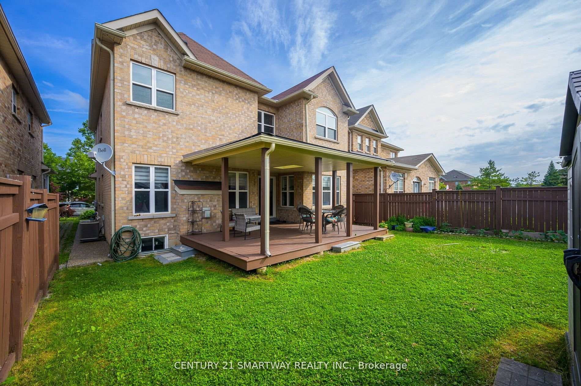 159 Wright Crescent photo 38