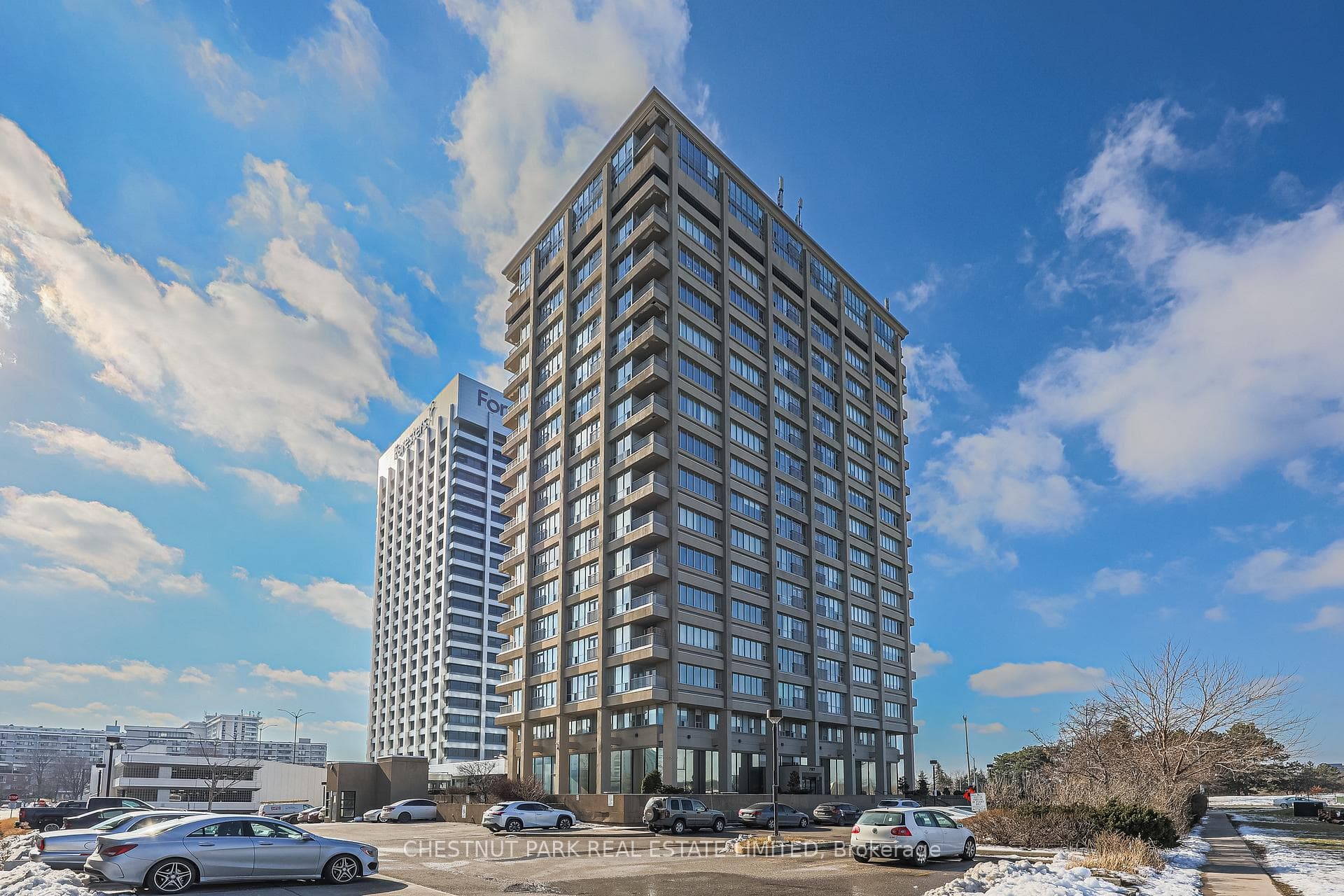 797 Don Mills Road Unit 806 photo 1