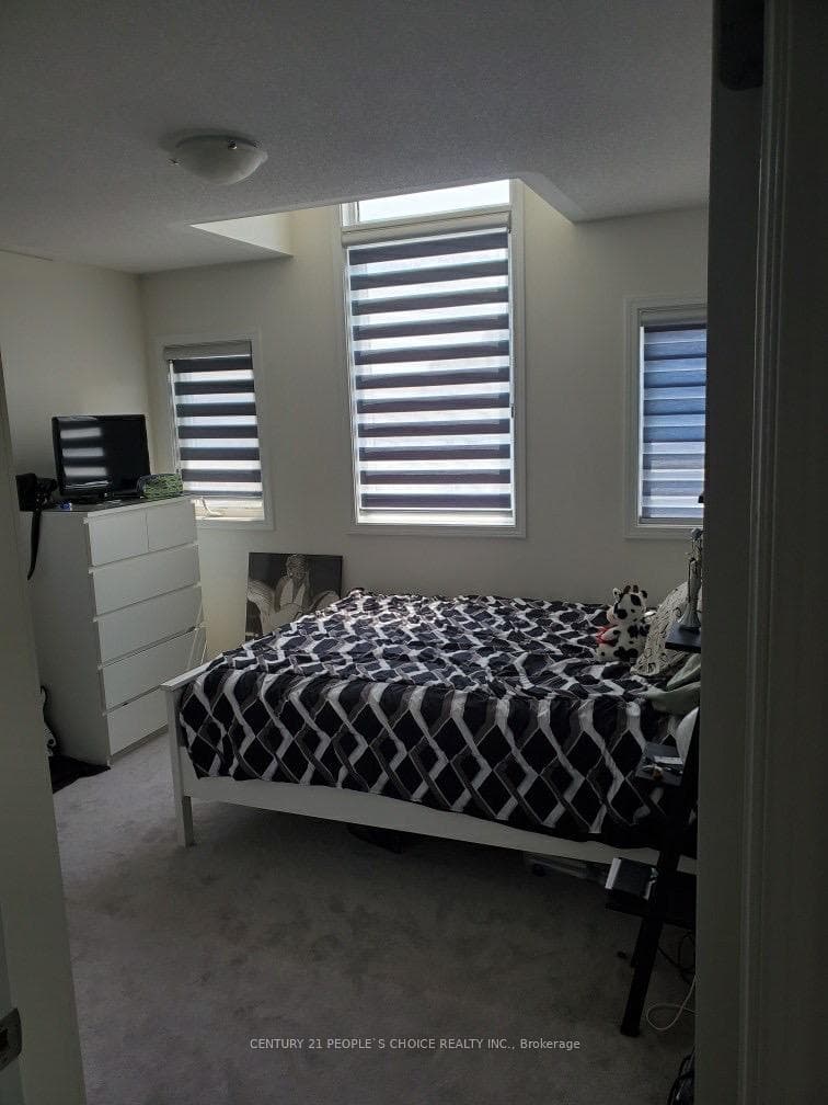 1191 Leger Way photo 3