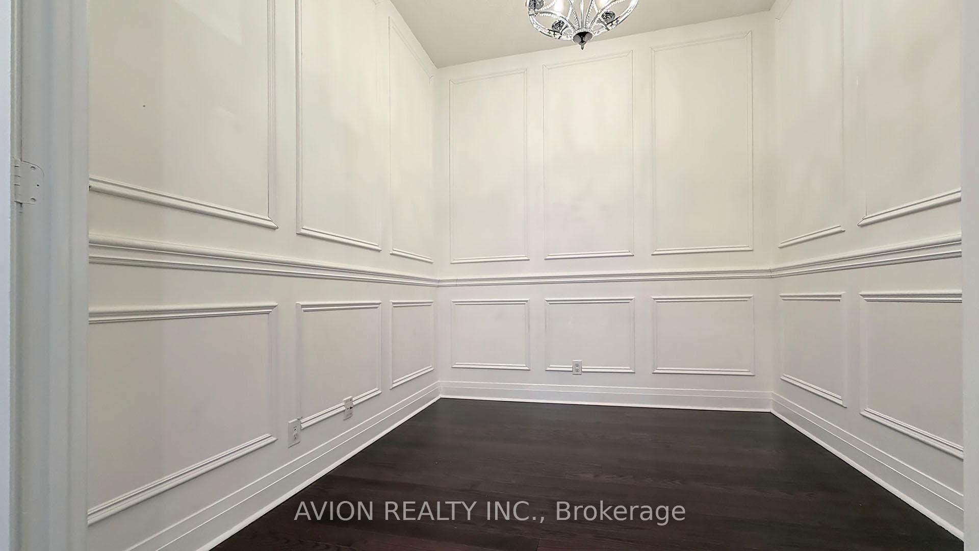 70 Absolute Avenue Unit 2905 photo 5