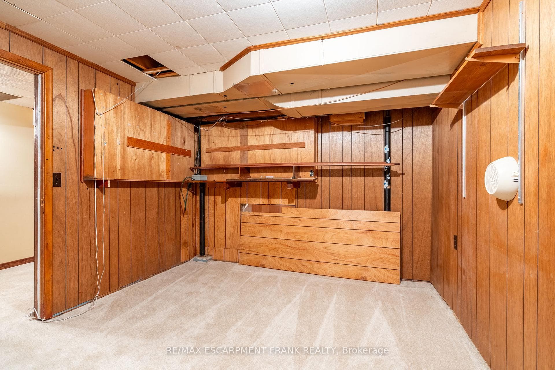 1053 Fennell Avenue photo 32
