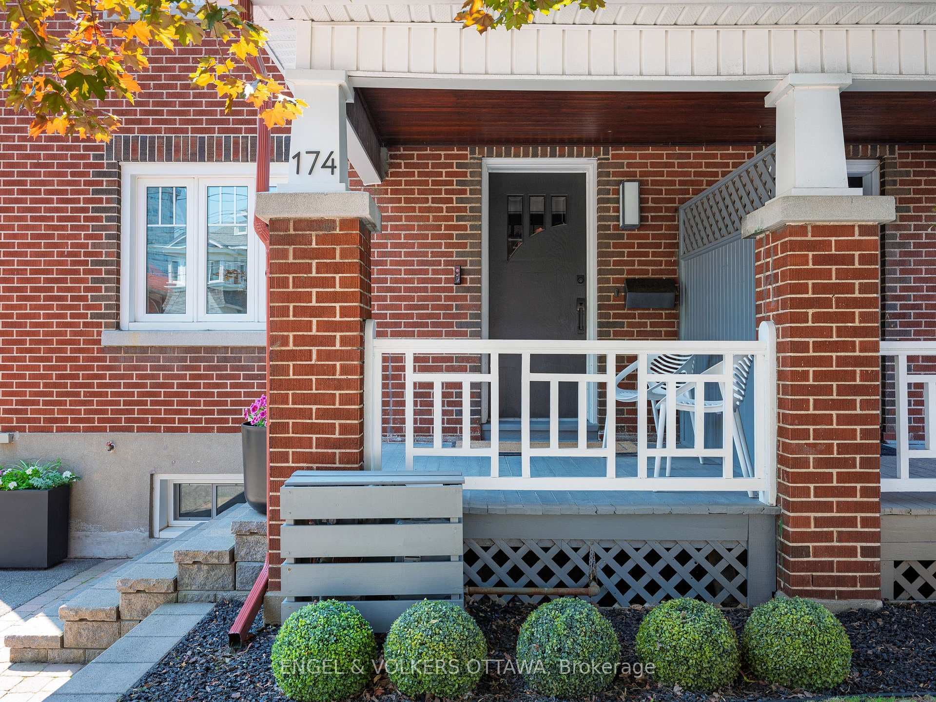 174 Hickory Street photo 4