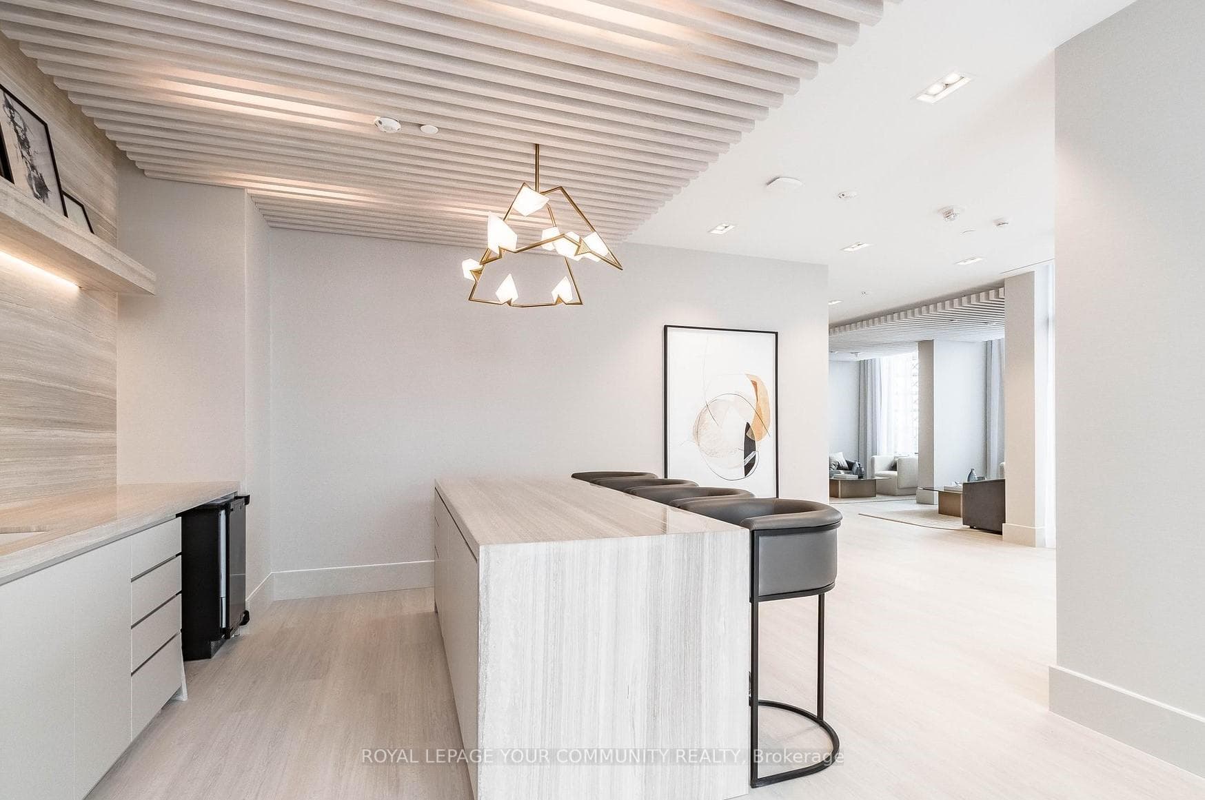 2020 Bathurst Street Unit 1016 photo 17