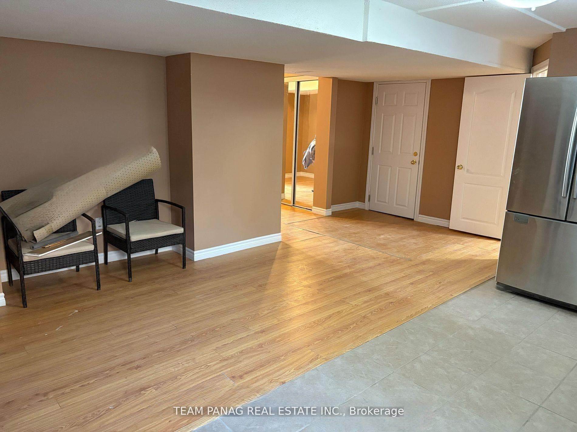 59 Mainard Crescent Unit Basement photo 3