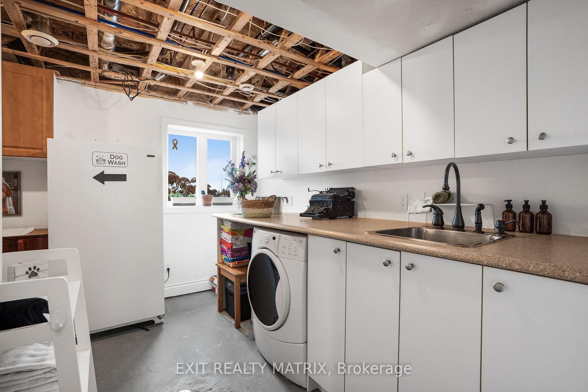 3139 Birchgrove Road photo 34