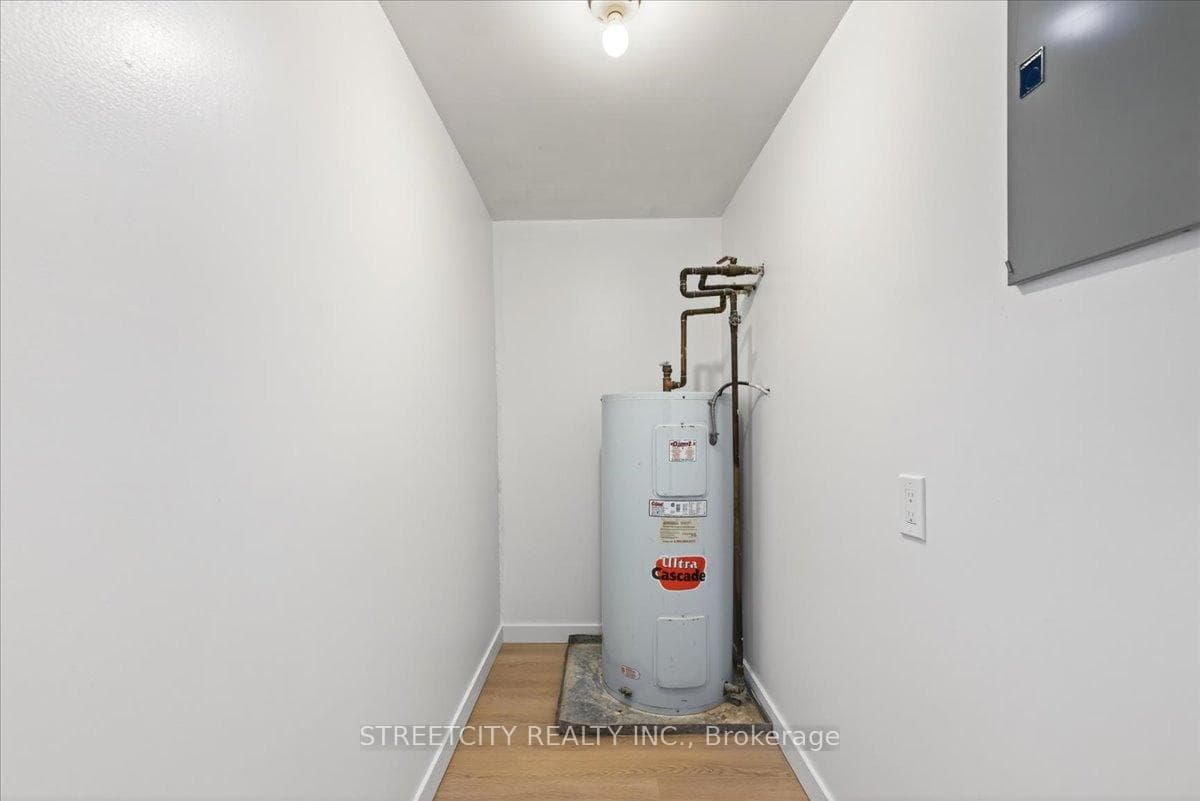 521 Riverside Drive Unit 301 photo 32
