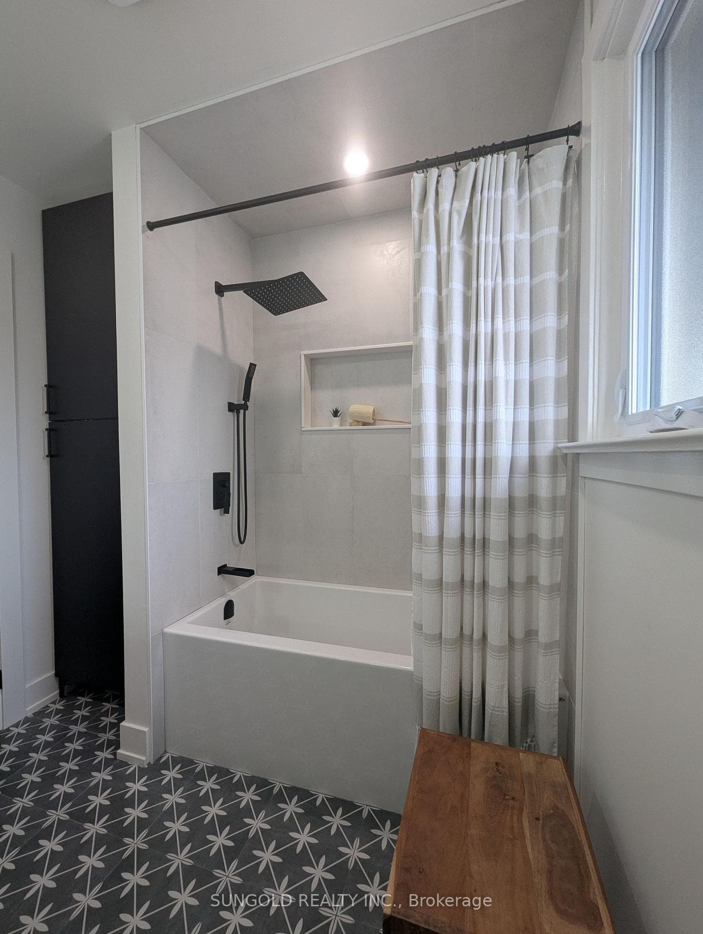 7 Carsbrooke Road photo 12