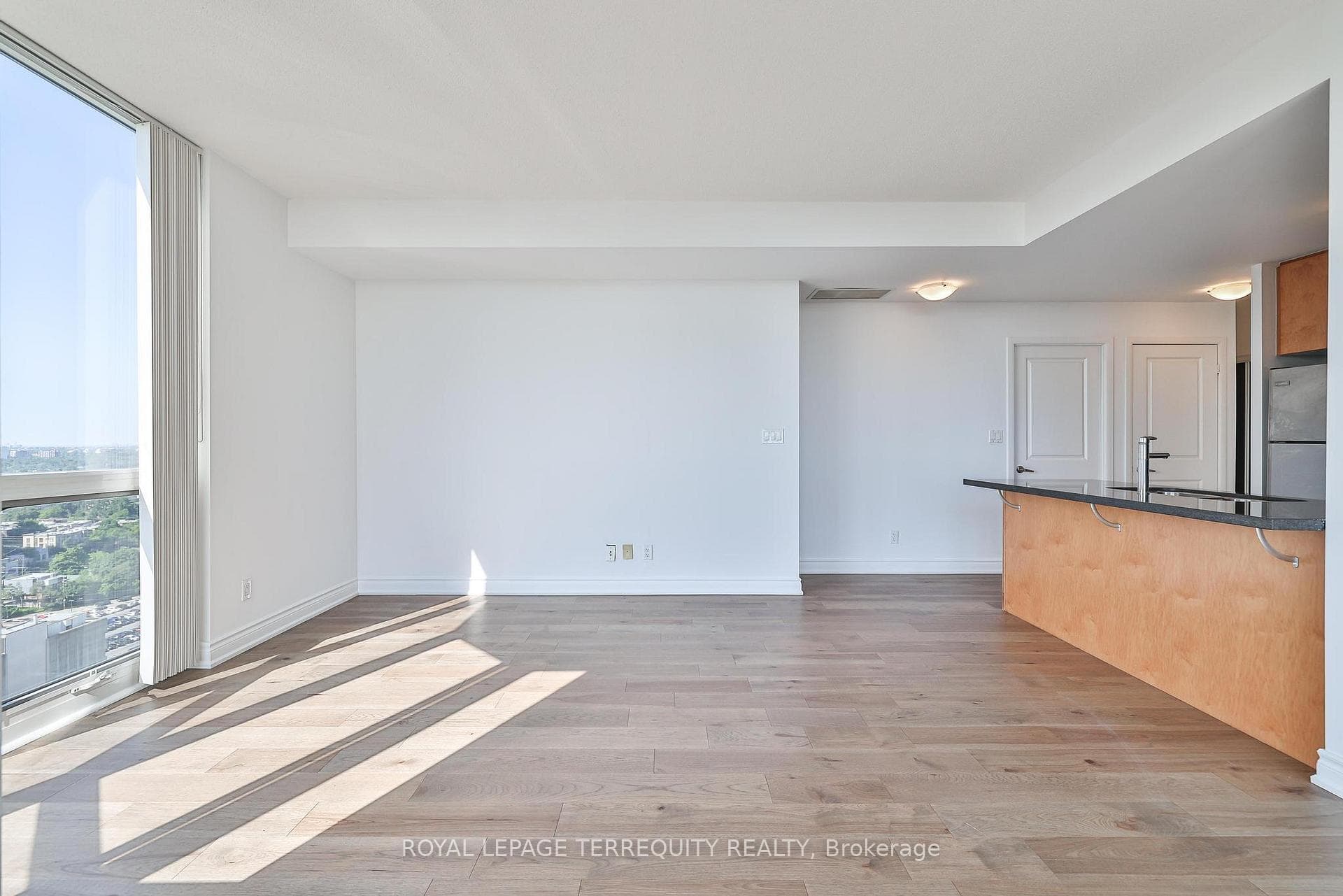 5791 Yonge Street Unit PH106 photo 17
