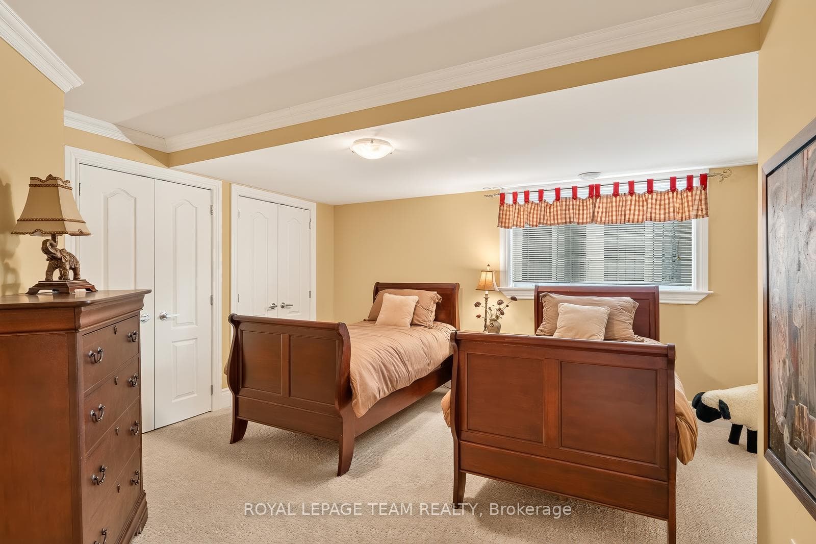 6361 Radisson Way photo 27