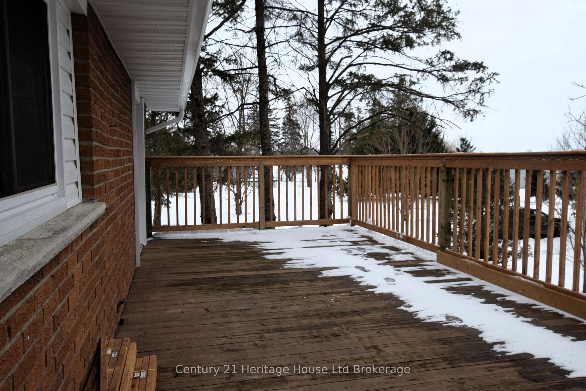 395147 39th Line photo 35