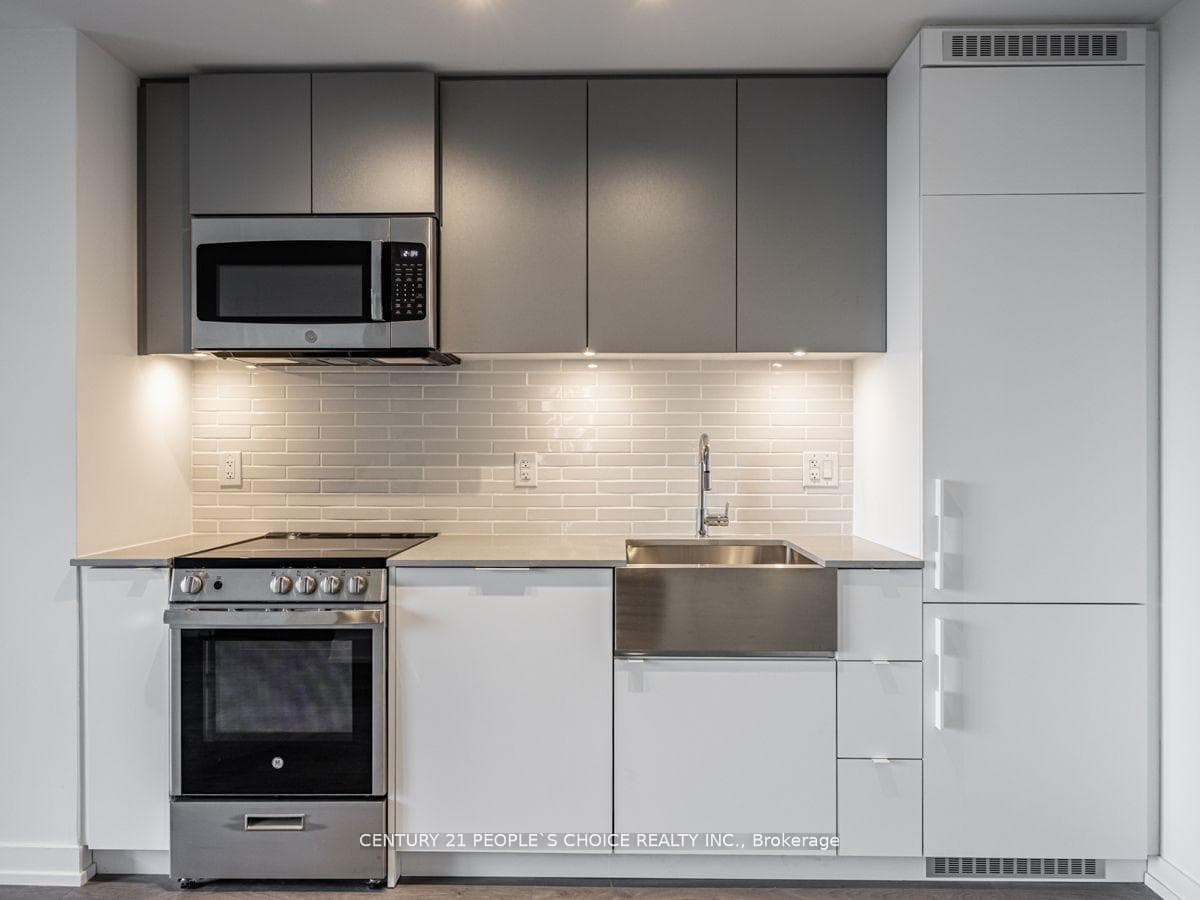 270 Dufferin Street Unit 713 photo 10