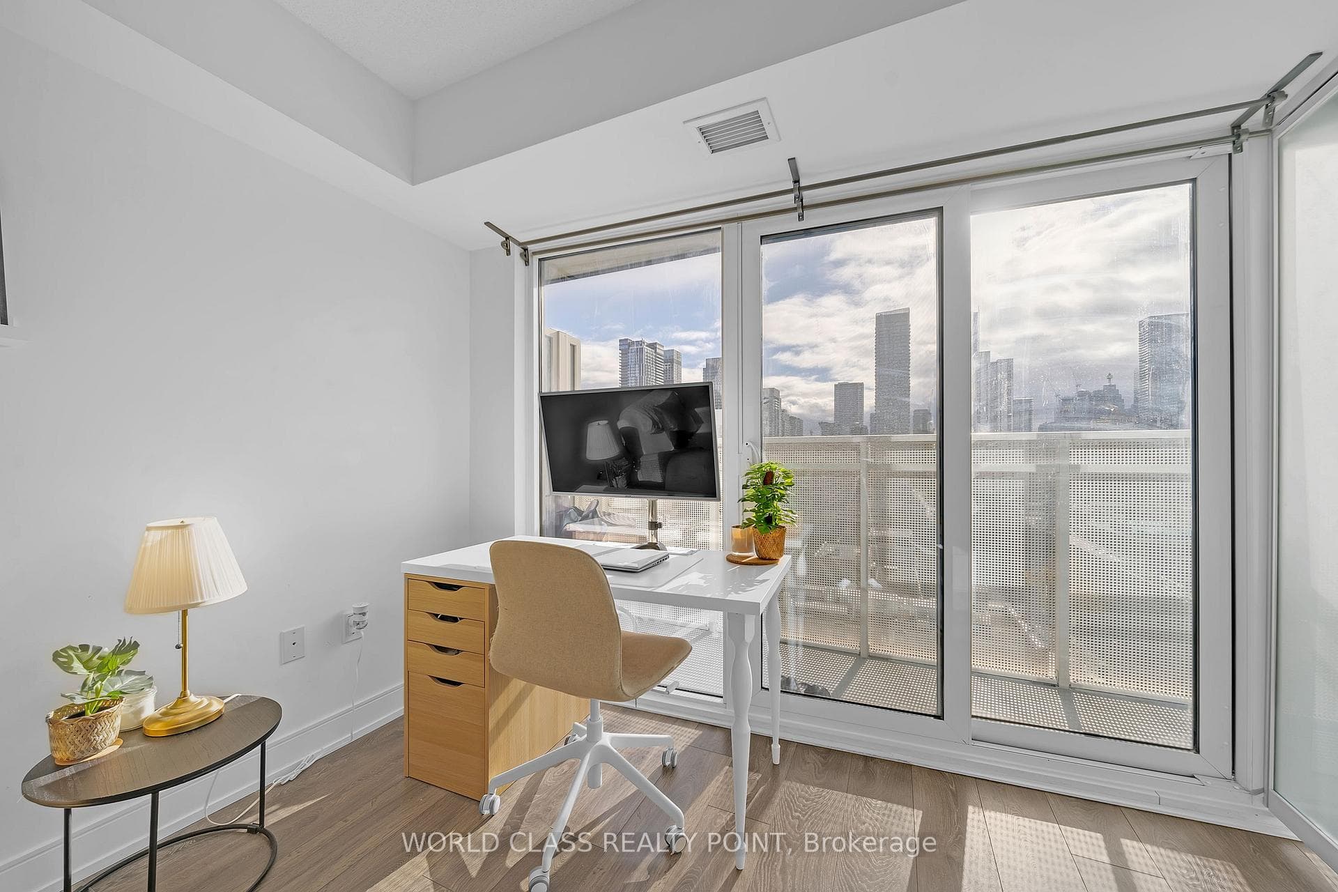 89 McGill Street Unit 1010 photo 10