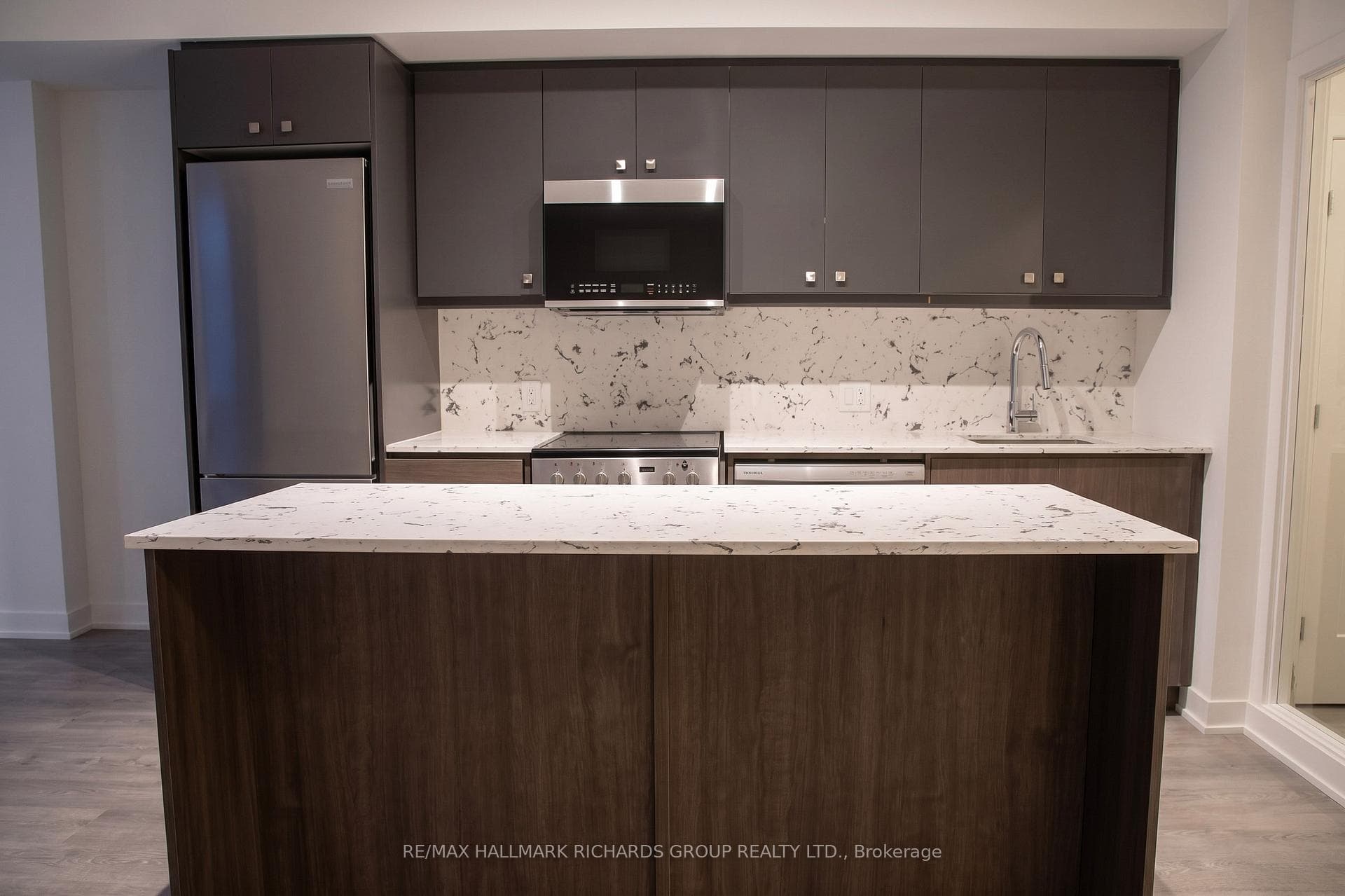 2 Manderley Drive Unit 420 photo 2