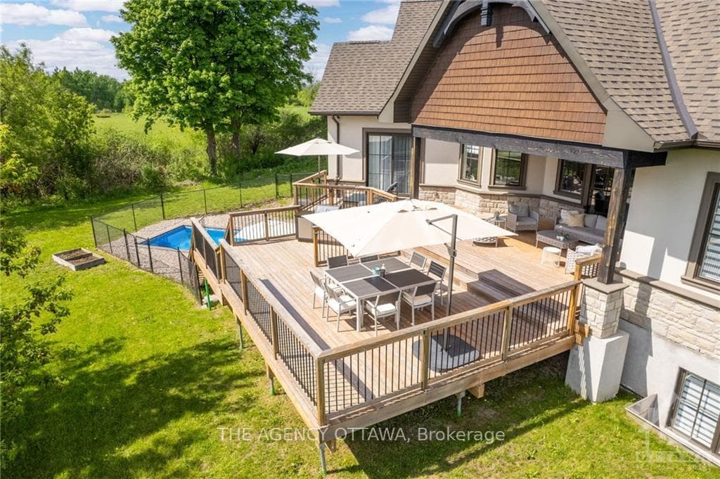 153 BARRDON Road photo 30