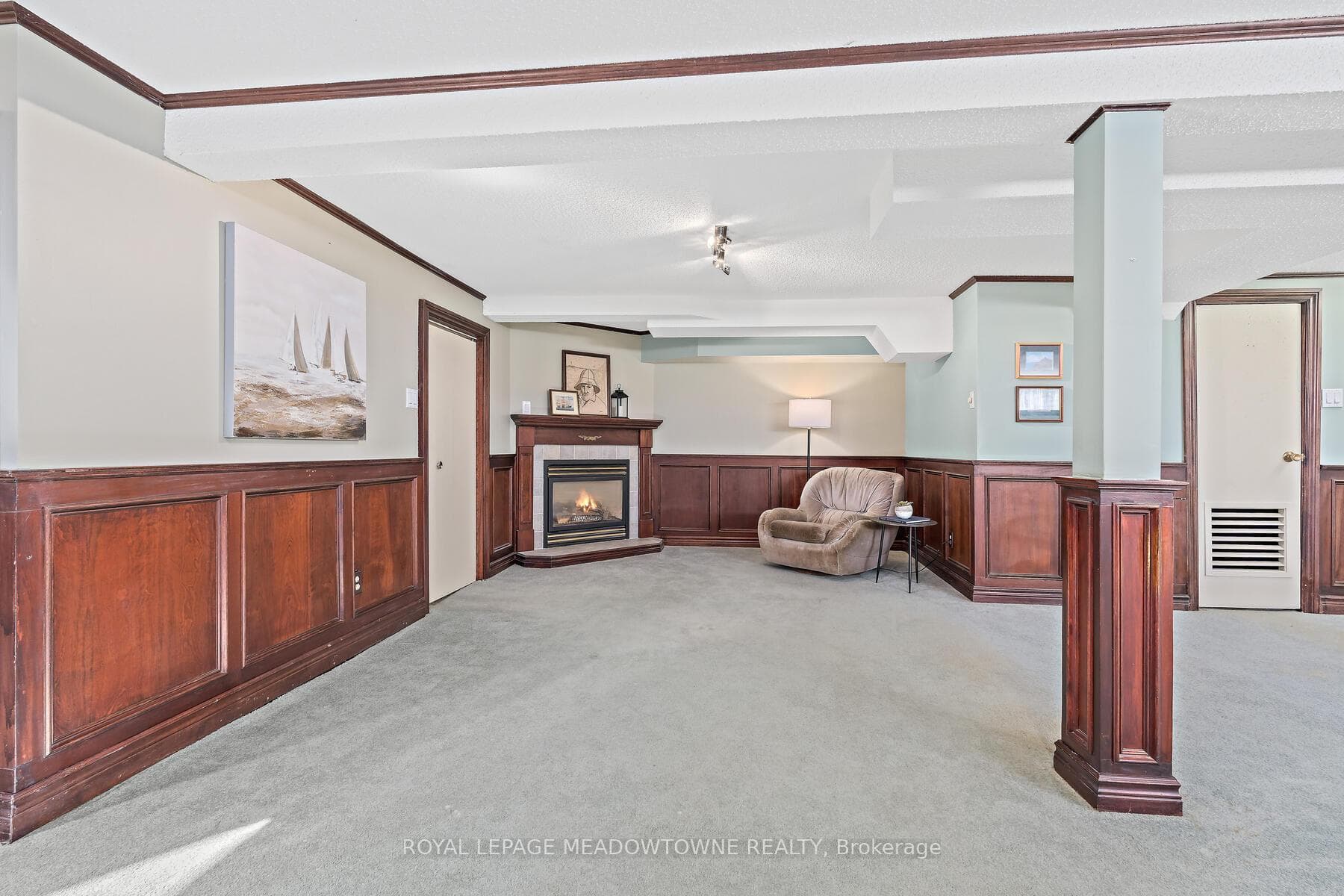 37 Prince Charles Drive photo 25