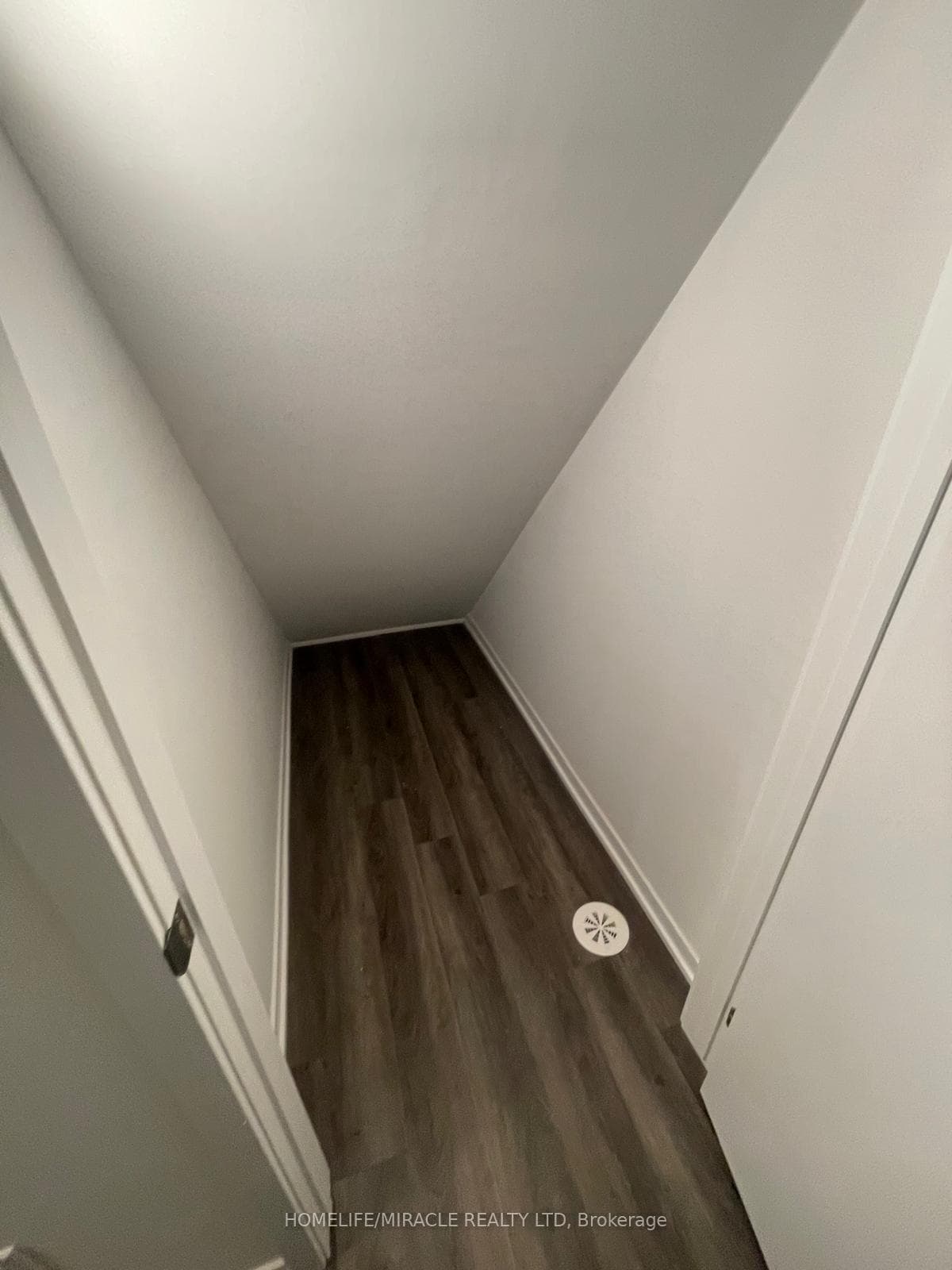 151 Honeycrisp Crescent photo 12