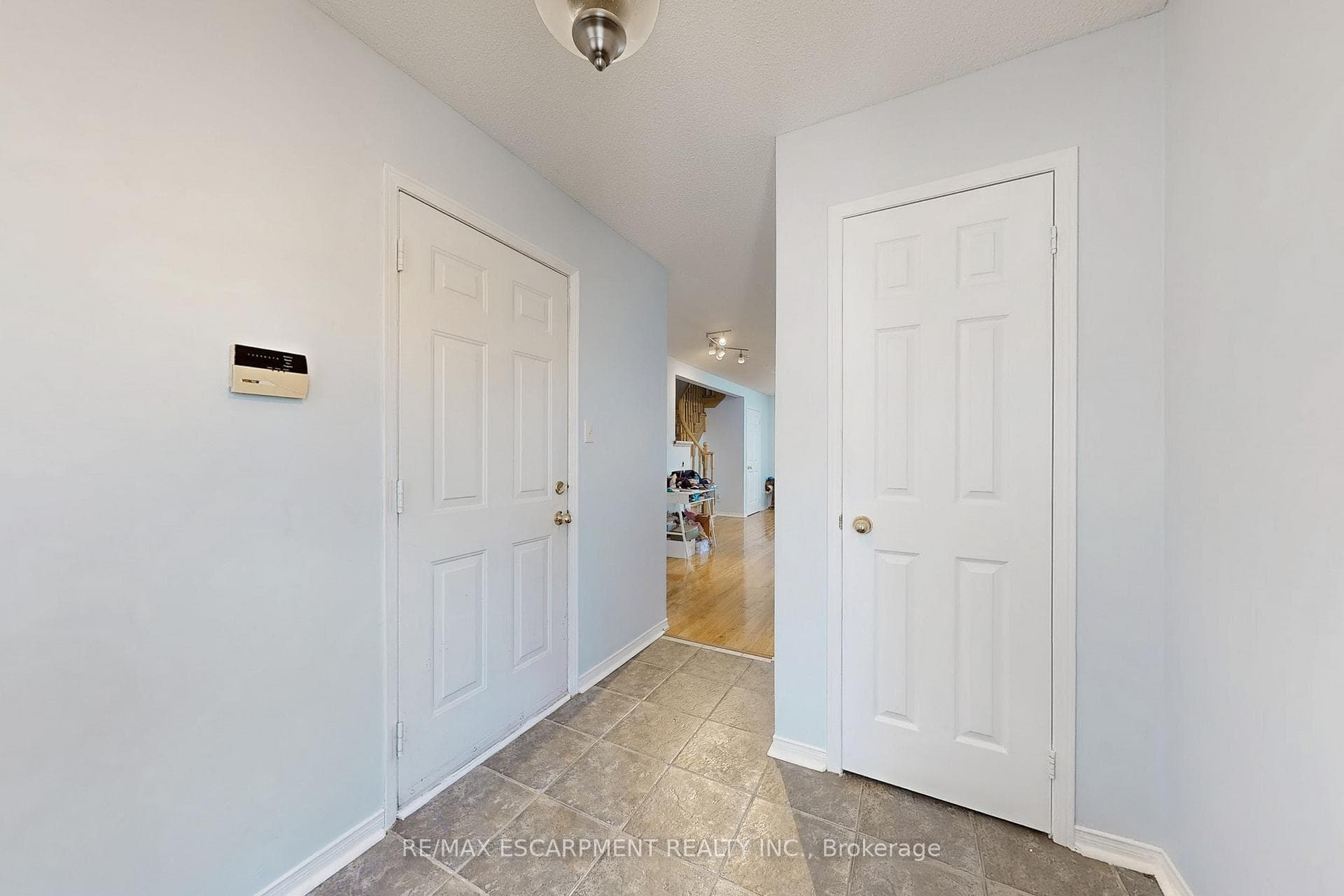5134 Des Jardines Drive photo 4
