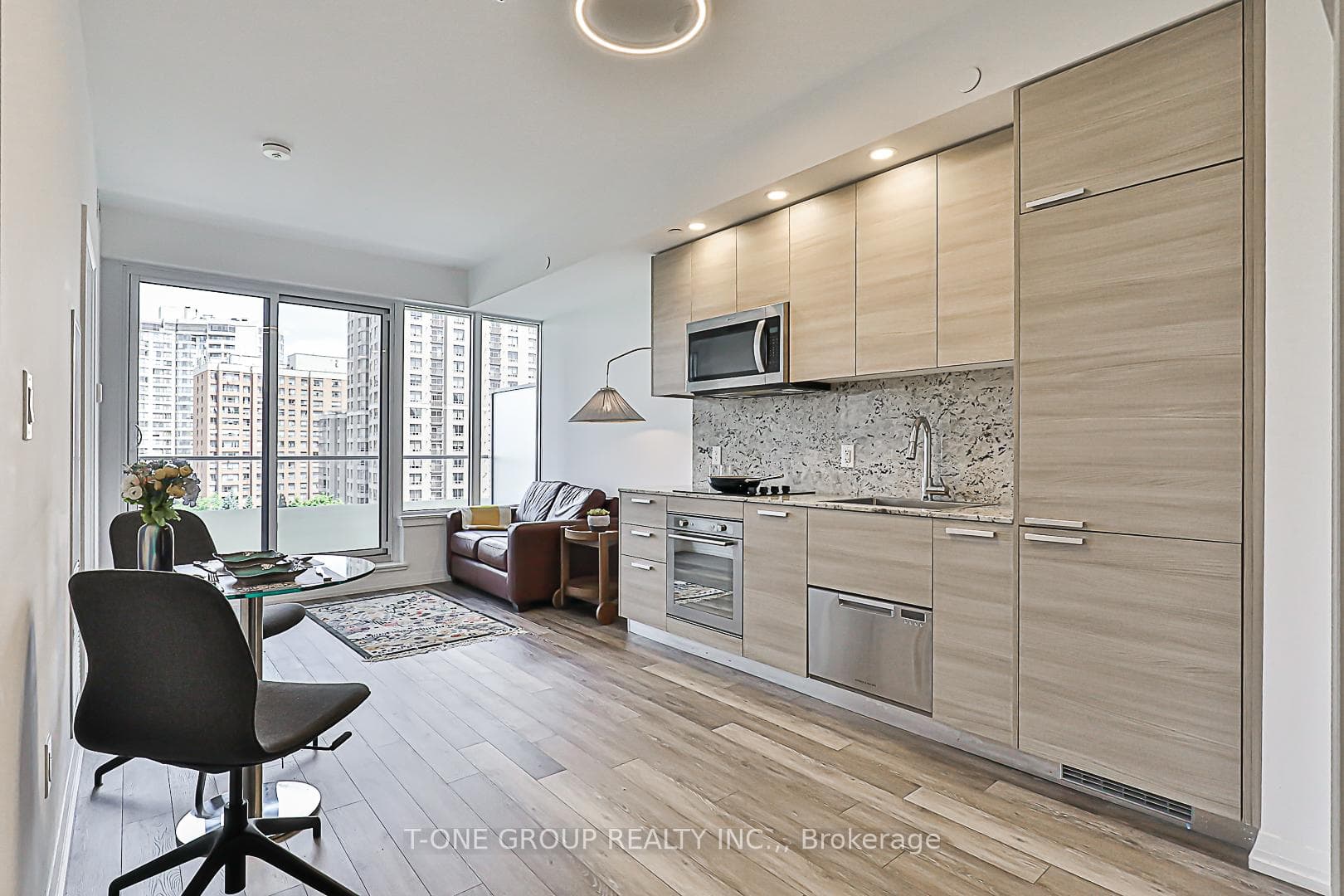 75 Canterbury Place Unit 1012 photo 5
