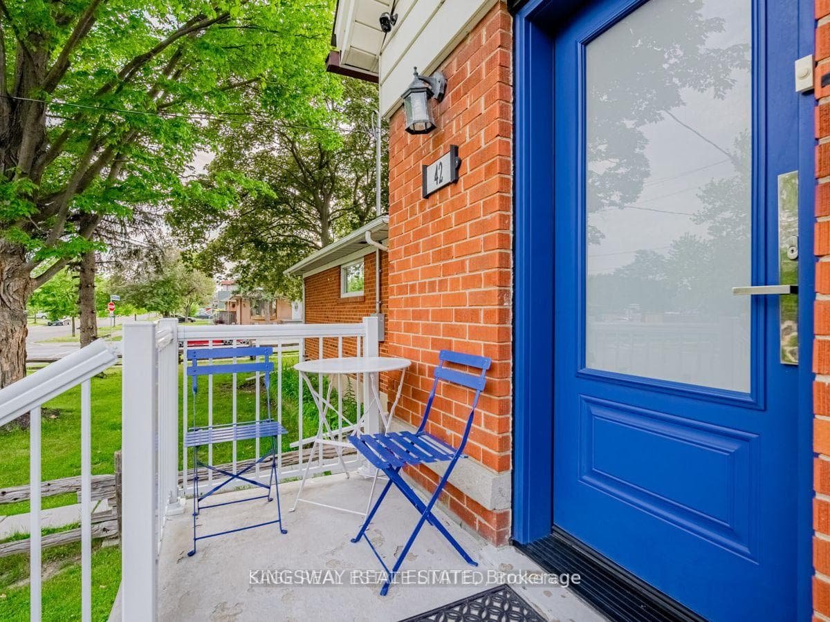42 Fordwich Crescent photo 3