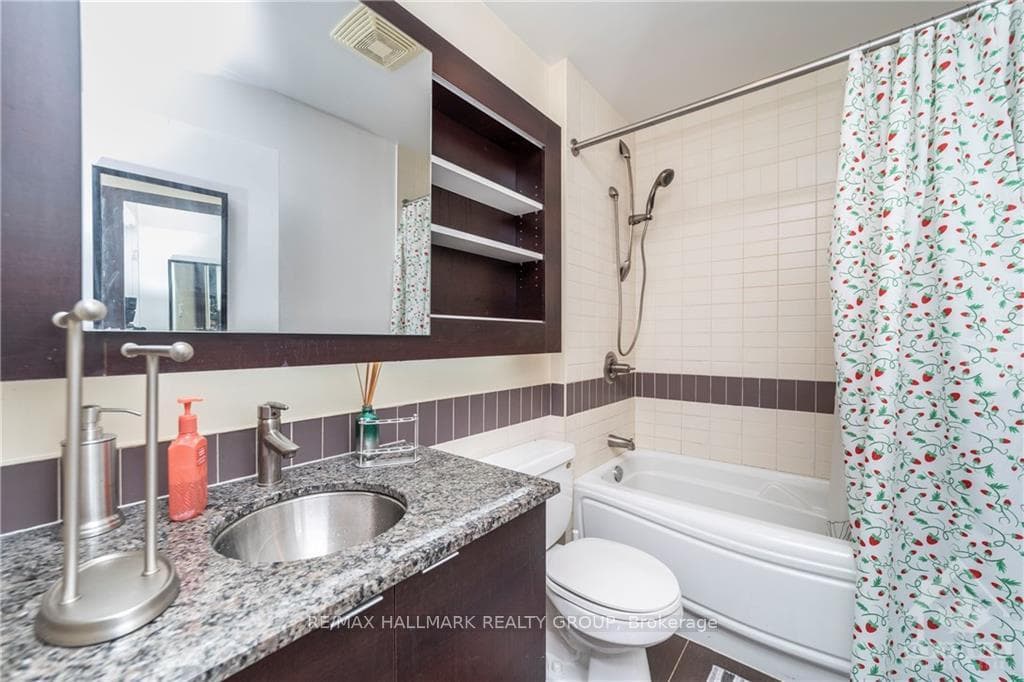 324 LAURIER WEST Avenue Unit 1907 photo 22