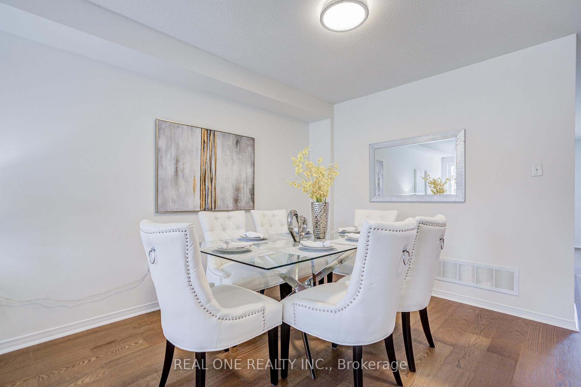 65 Westcliffe Crescent photo 8