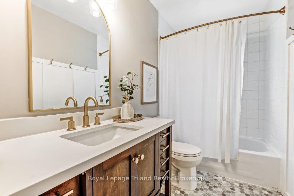 170 Laurentian Drive photo 20