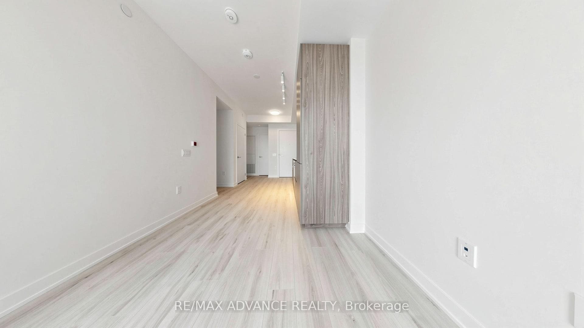110 Broadway Avenue Unit 3013 photo 11