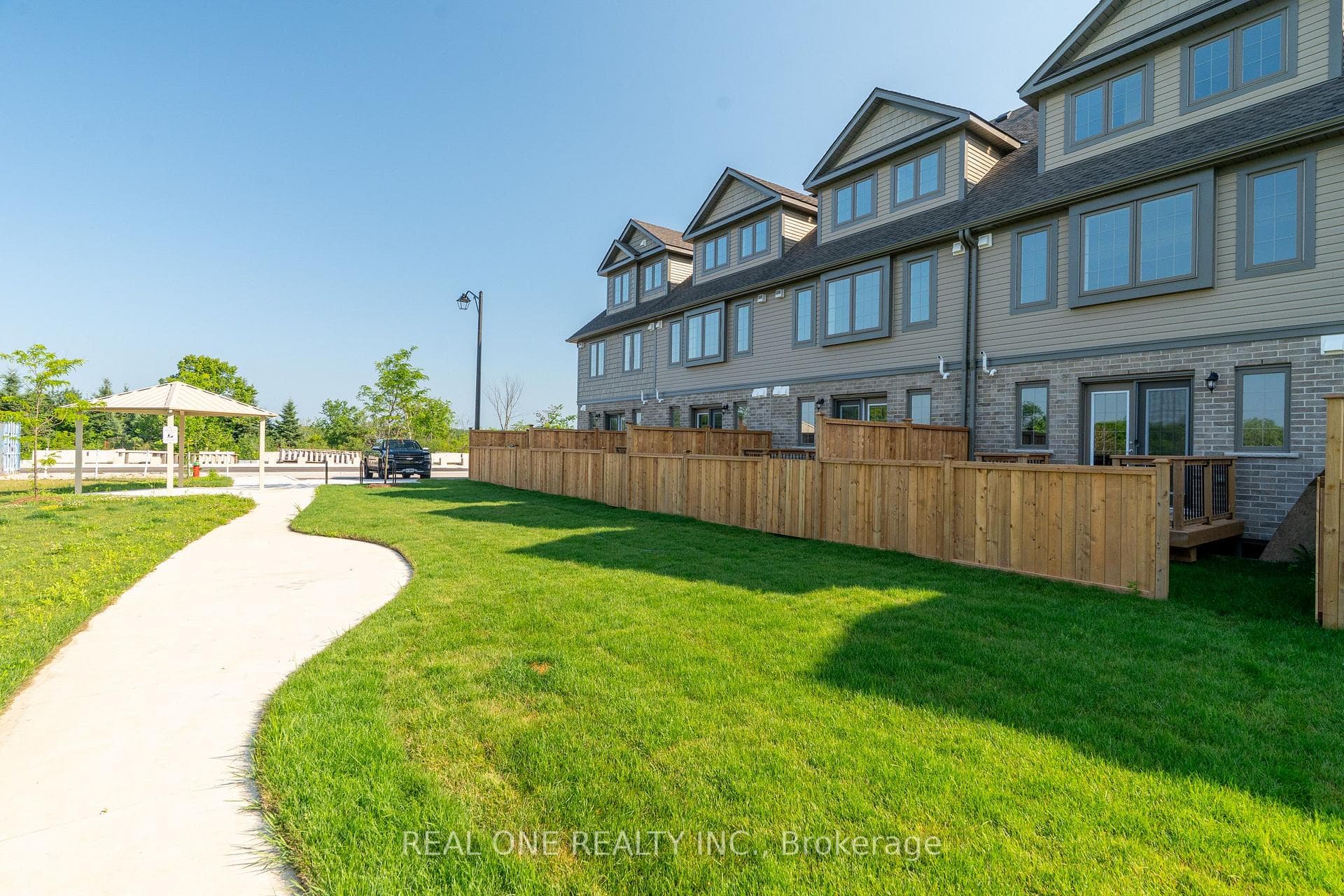 85 Mullin Drive Unit 31B photo 24