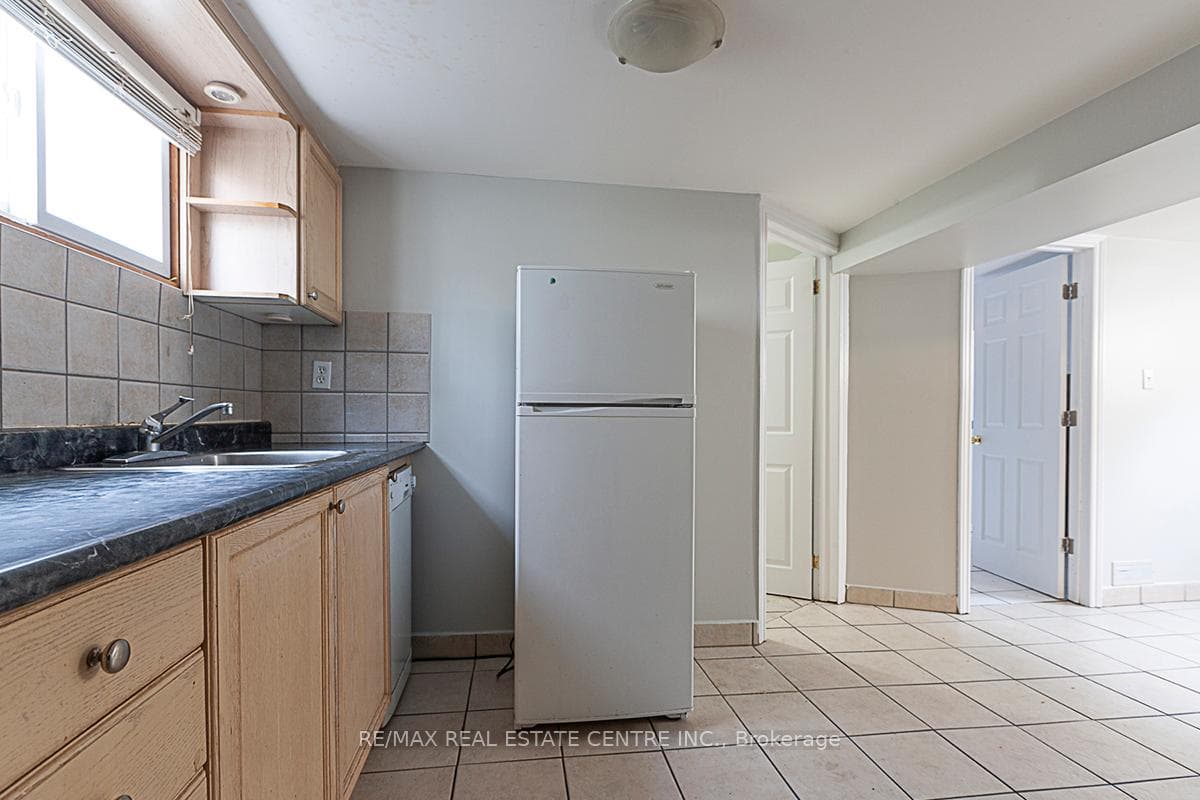 287 Gamma Street photo 32