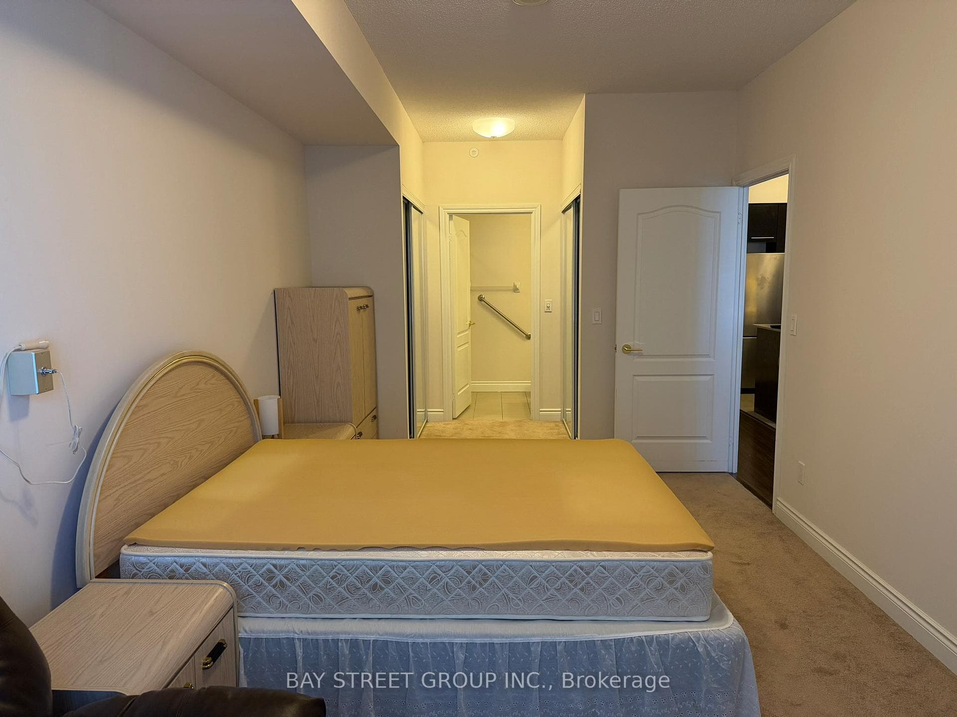 11211 Yonge Street Unit 1002 photo 8