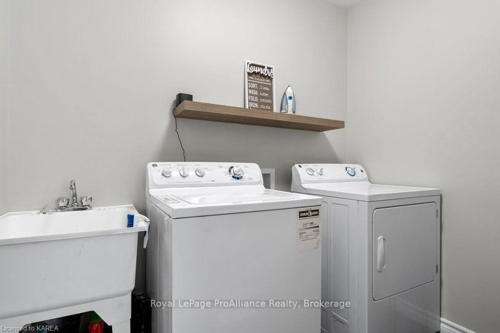1012 ROSANNA Avenue photo 24